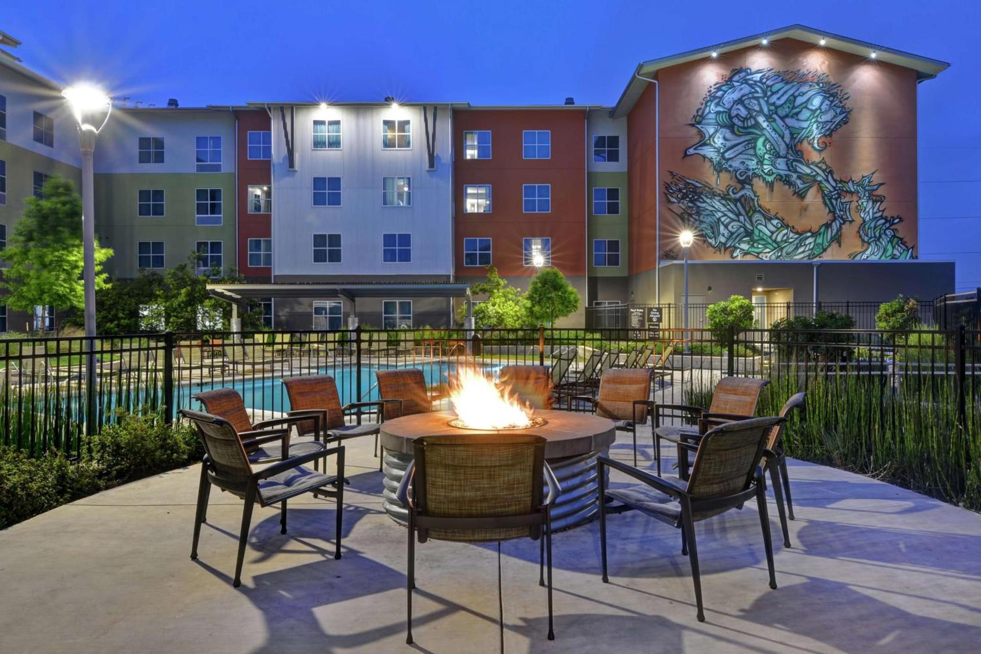 Homewood Suites TechRidge Parmer @ I-35 photo 10