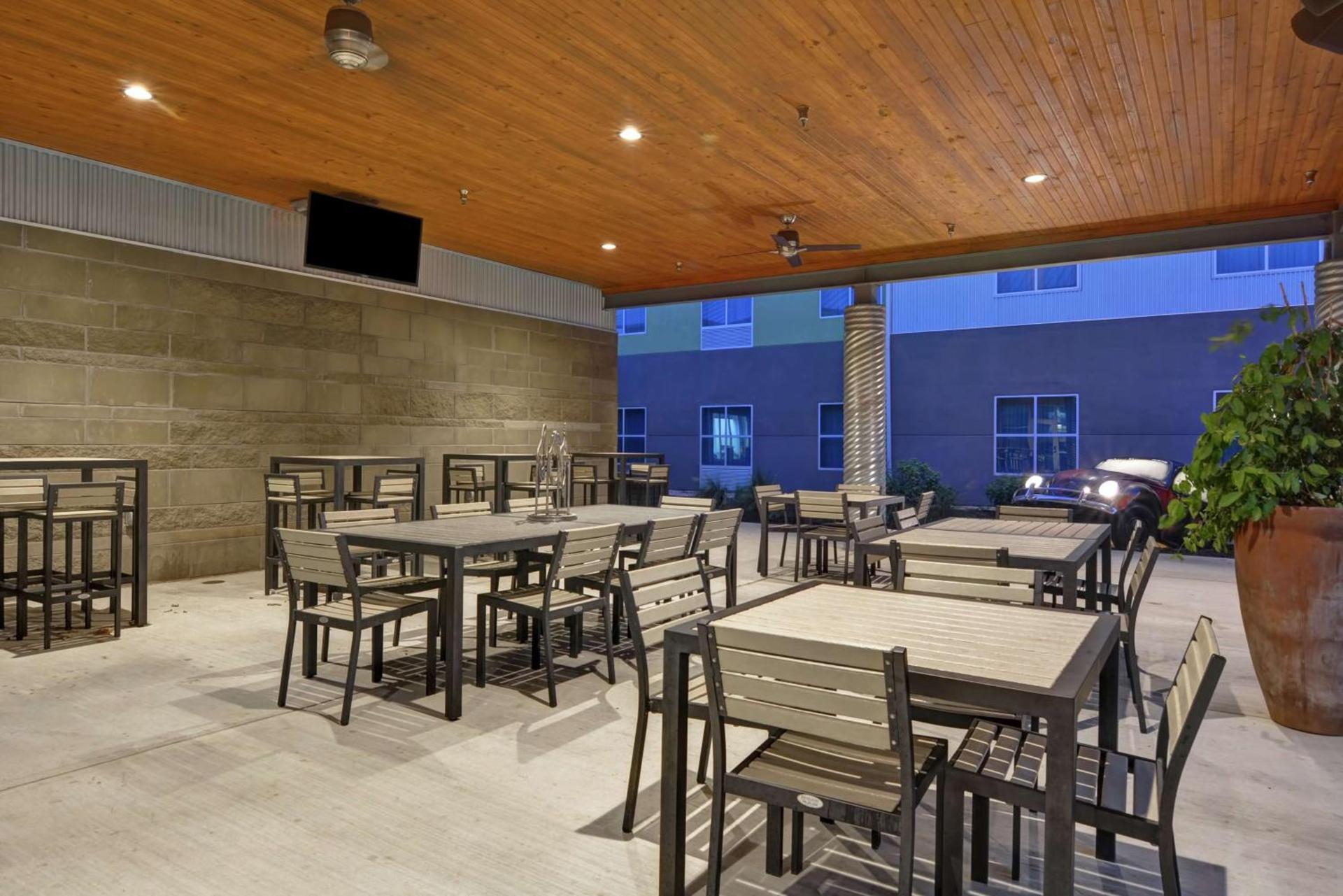 Homewood Suites TechRidge Parmer @ I-35 photo 15