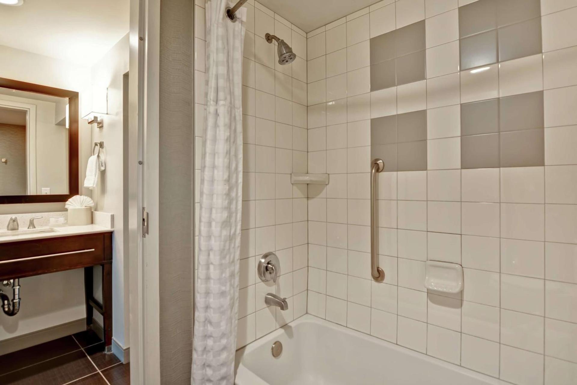 Homewood Suites TechRidge Parmer @ I-35 photo 20