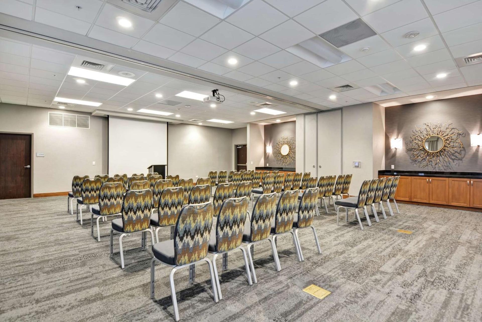 Homewood Suites TechRidge Parmer @ I-35 photo 34