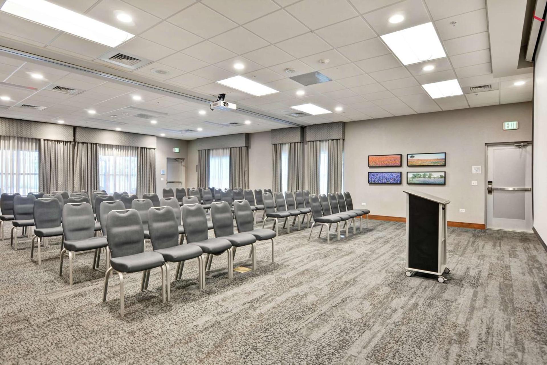 Homewood Suites TechRidge Parmer @ I-35 photo 36