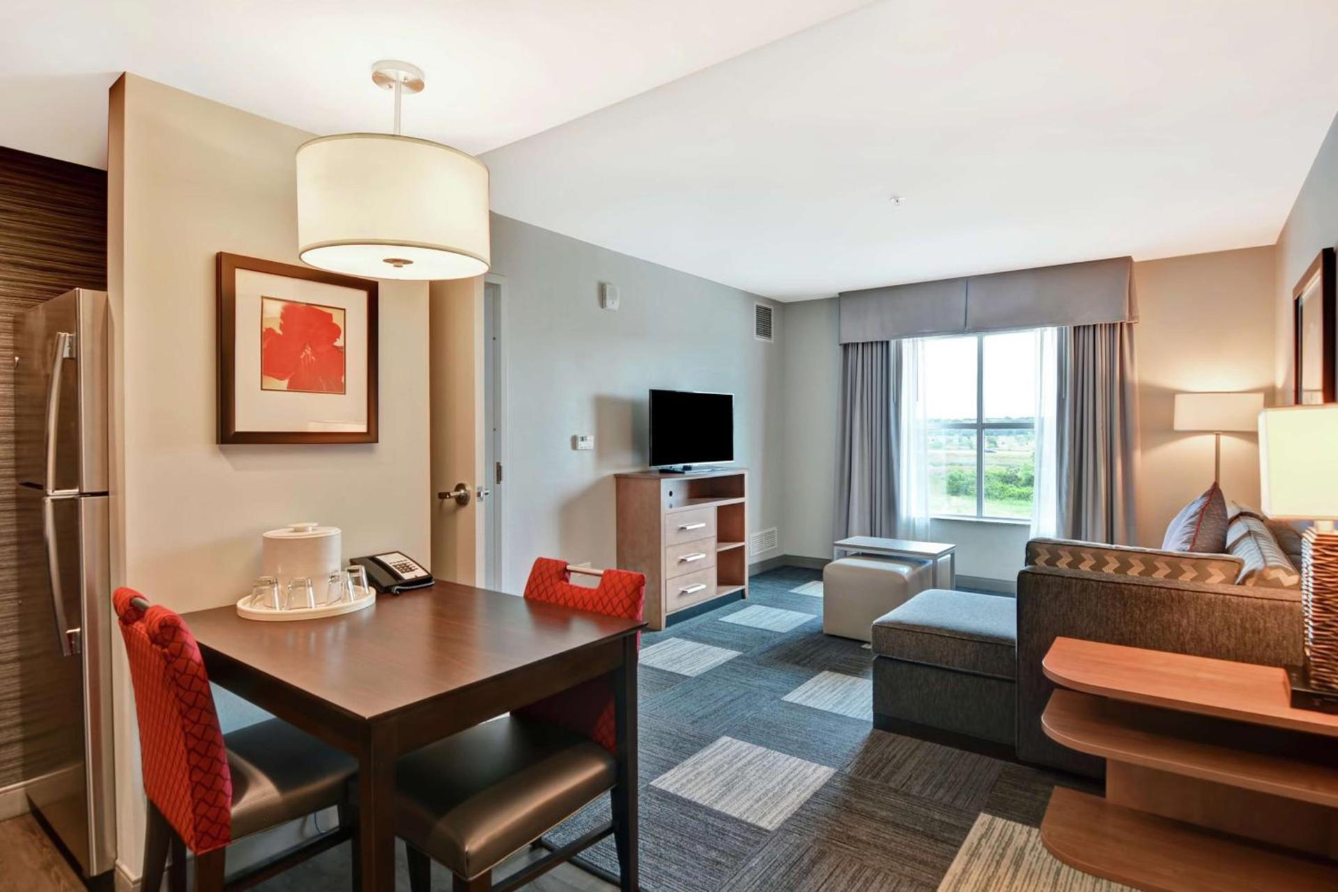 Homewood Suites TechRidge Parmer @ I-35 photo 42