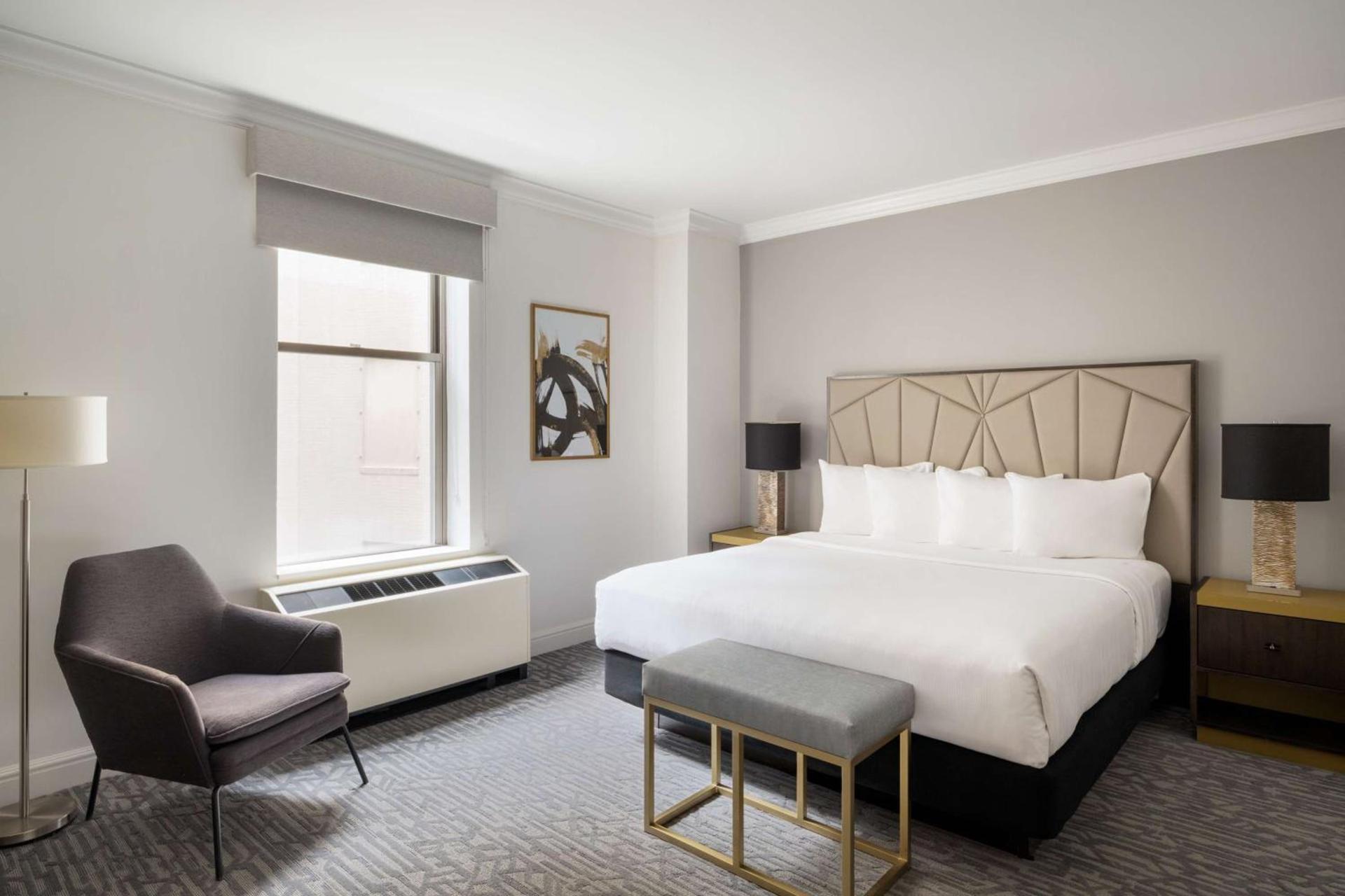 Martinique New York on Broadway, Curio Collection by Hilton photo 22