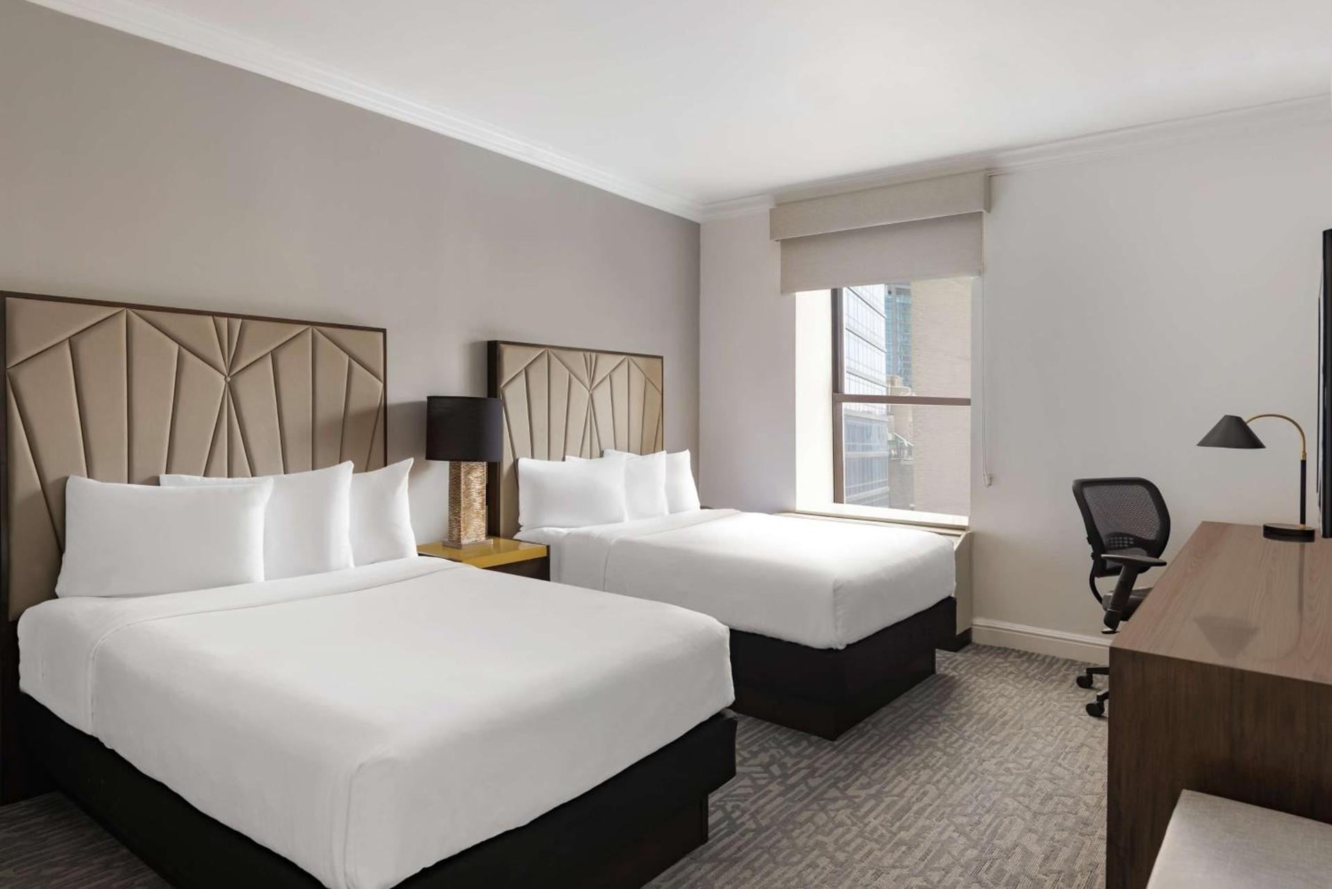 Martinique New York on Broadway, Curio Collection by Hilton photo 32