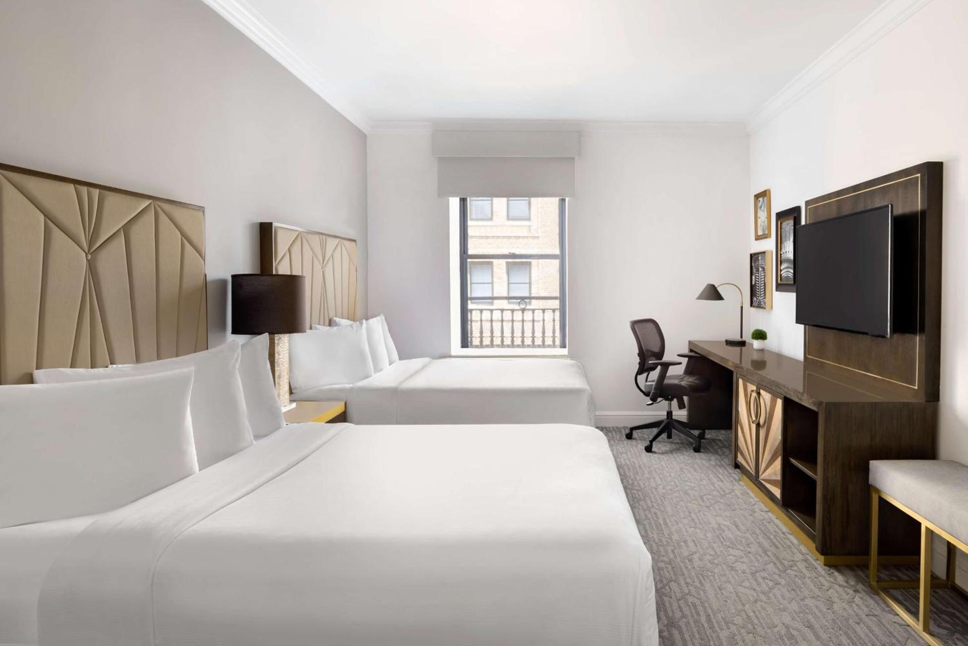 Martinique New York on Broadway, Curio Collection by Hilton photo 33