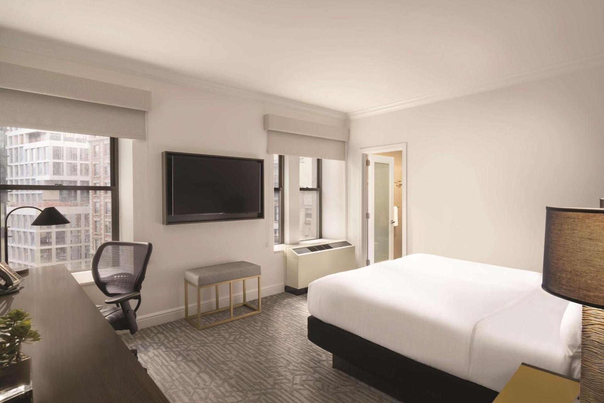 Martinique New York on Broadway, Curio Collection by Hilton photo 37