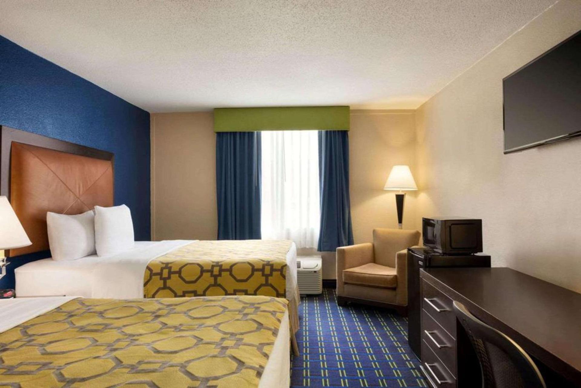 Quality Inn Little Rock on I-30 Near Littlerock airport photo 25