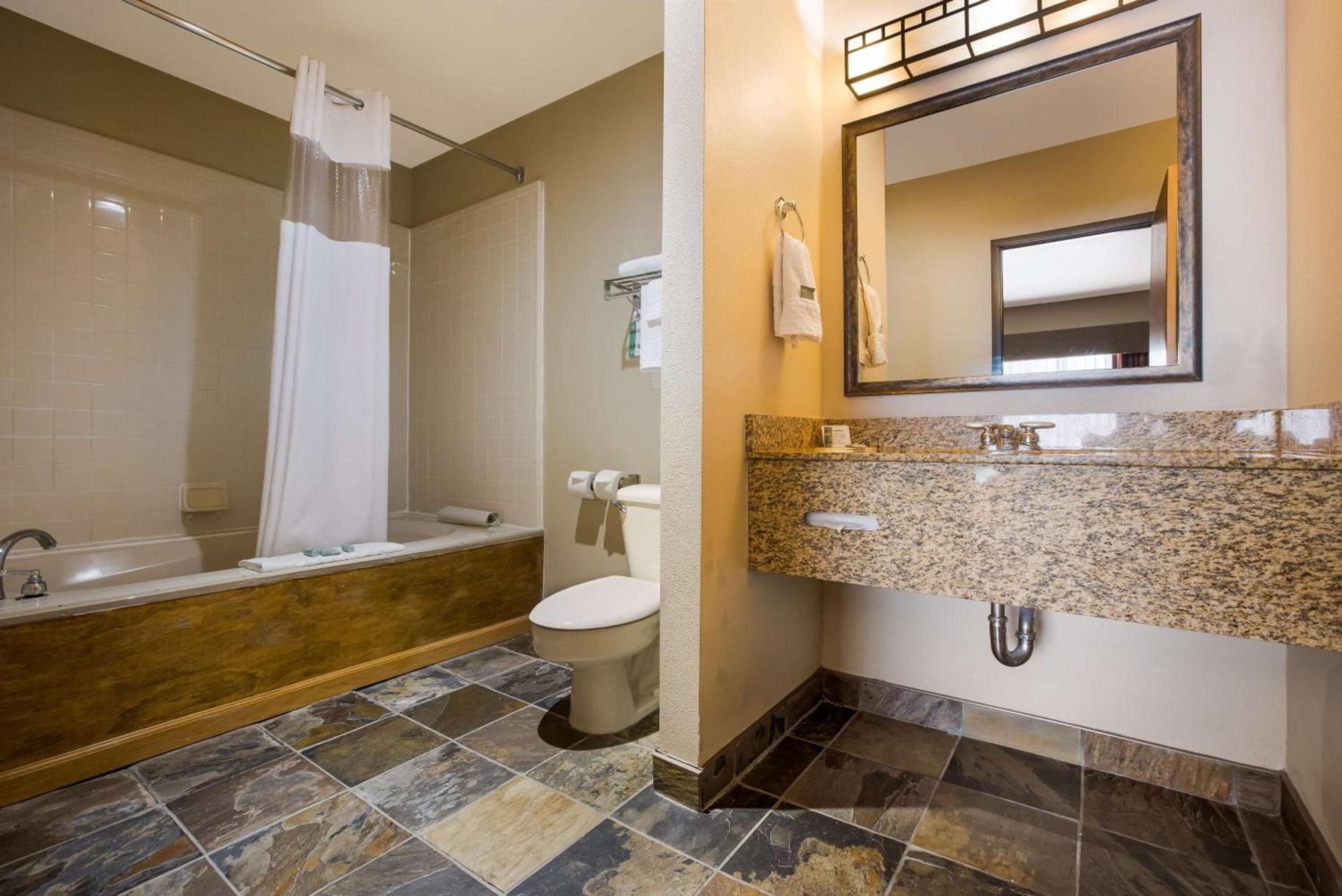 Best Western Northwest Lodge photo 32