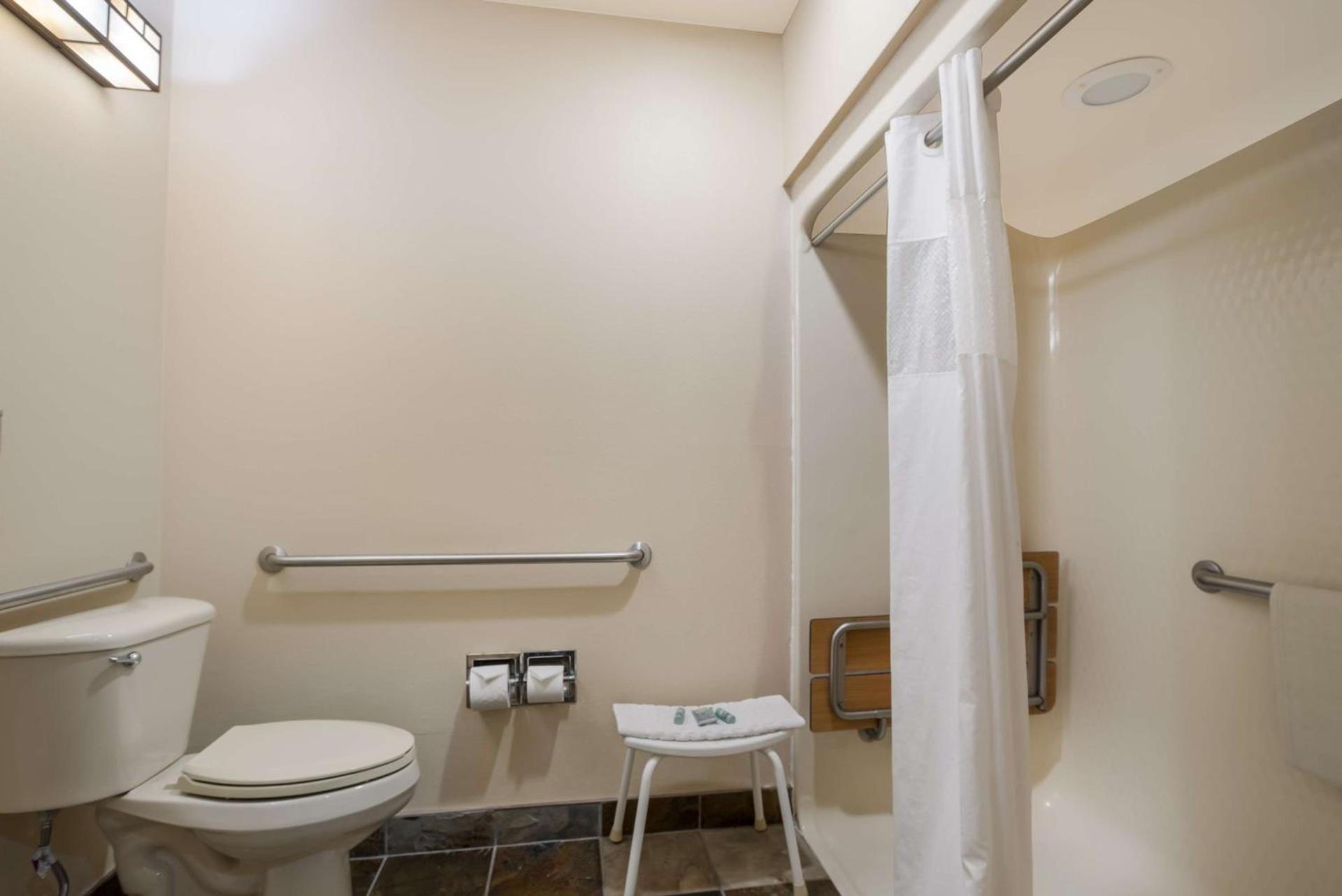 Best Western Northwest Lodge photo 33