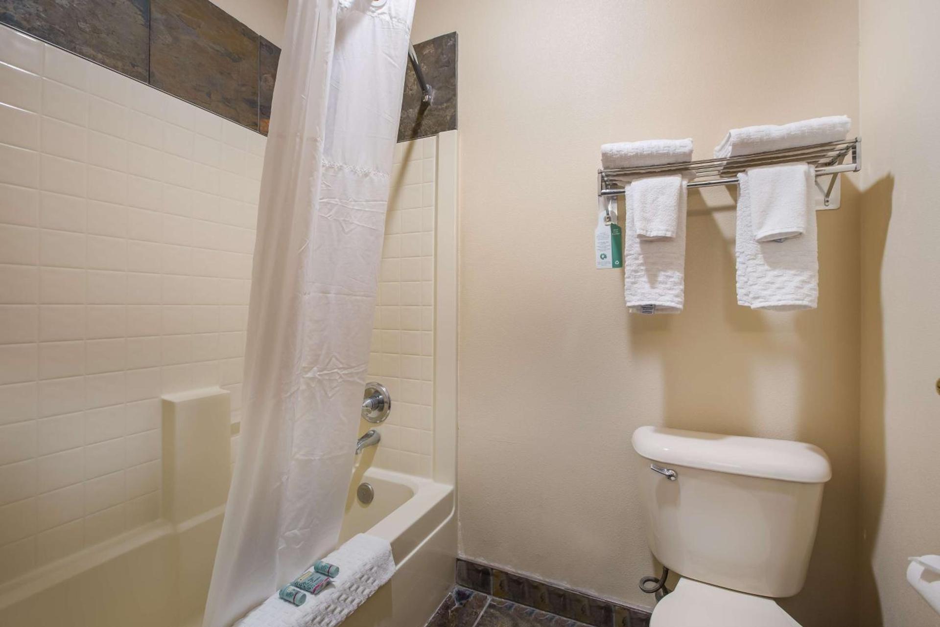 Best Western Northwest Lodge photo 34