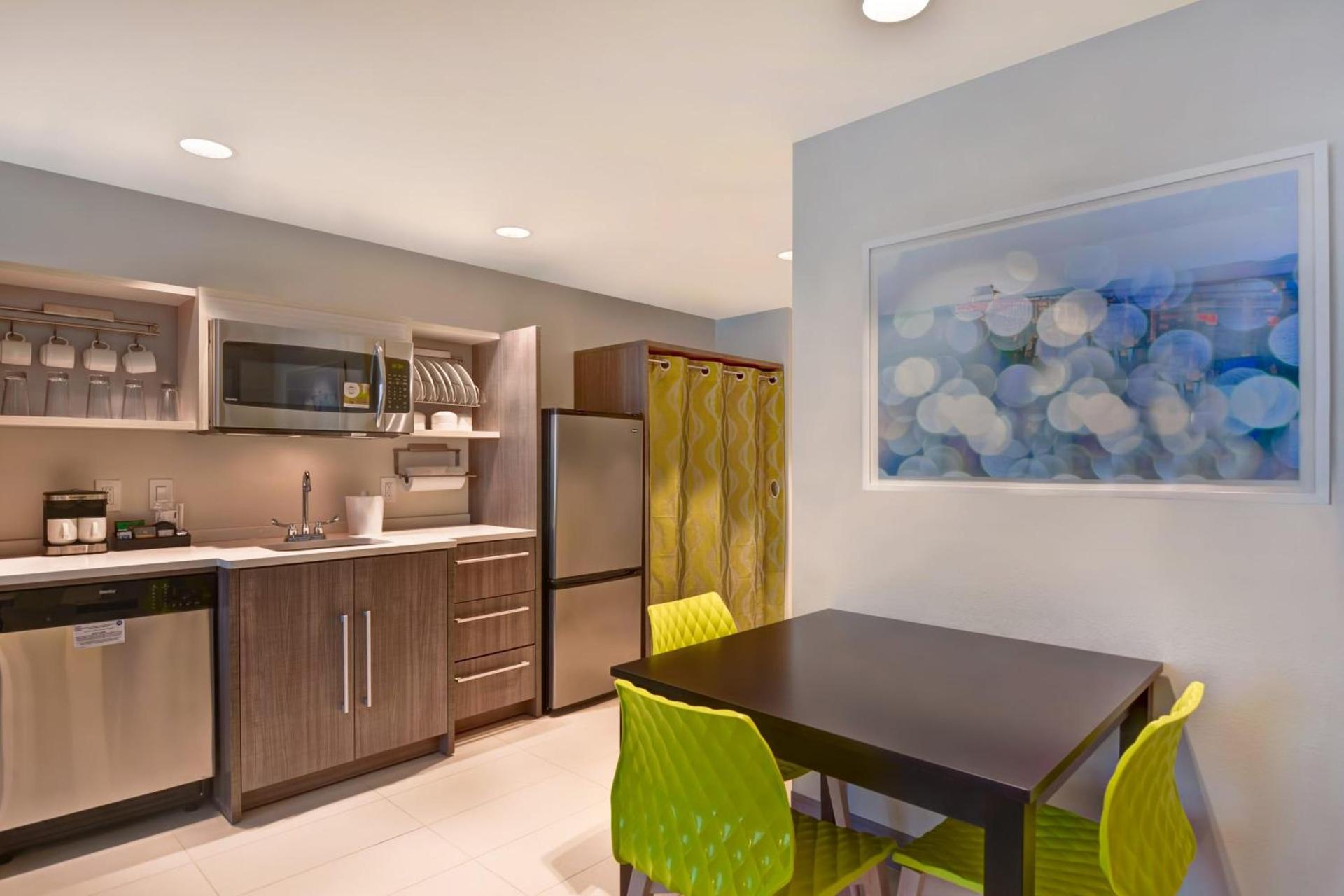 Home2 Suites By Hilton Naples I-75 Pine Ridge Road photo 42