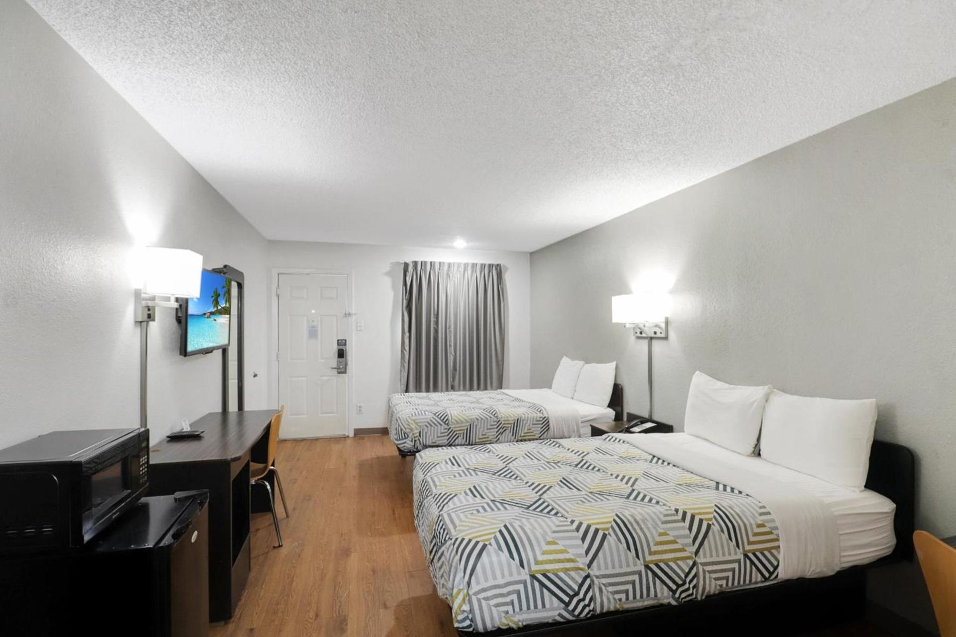 Motel 6-Bryan, TX - University Area photo 3