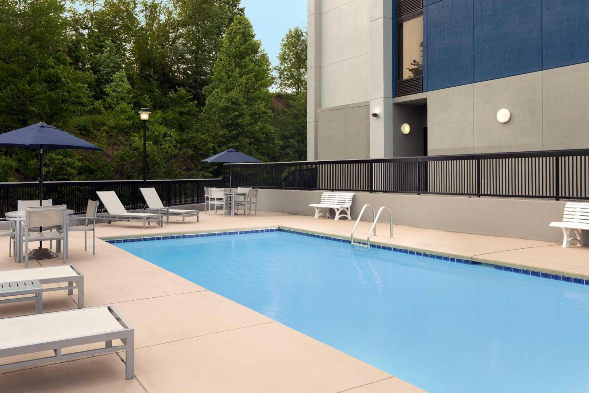 Hampton Inn Beckley photo 7
