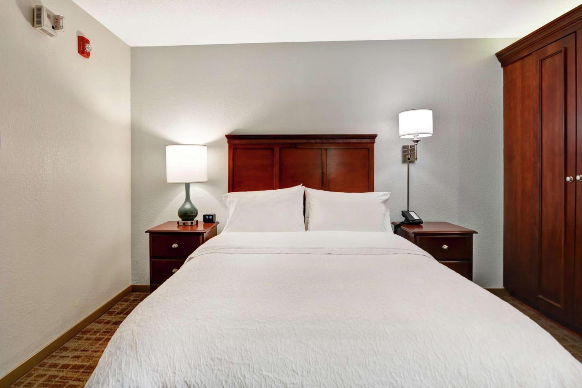 Hampton Inn Beckley photo 14