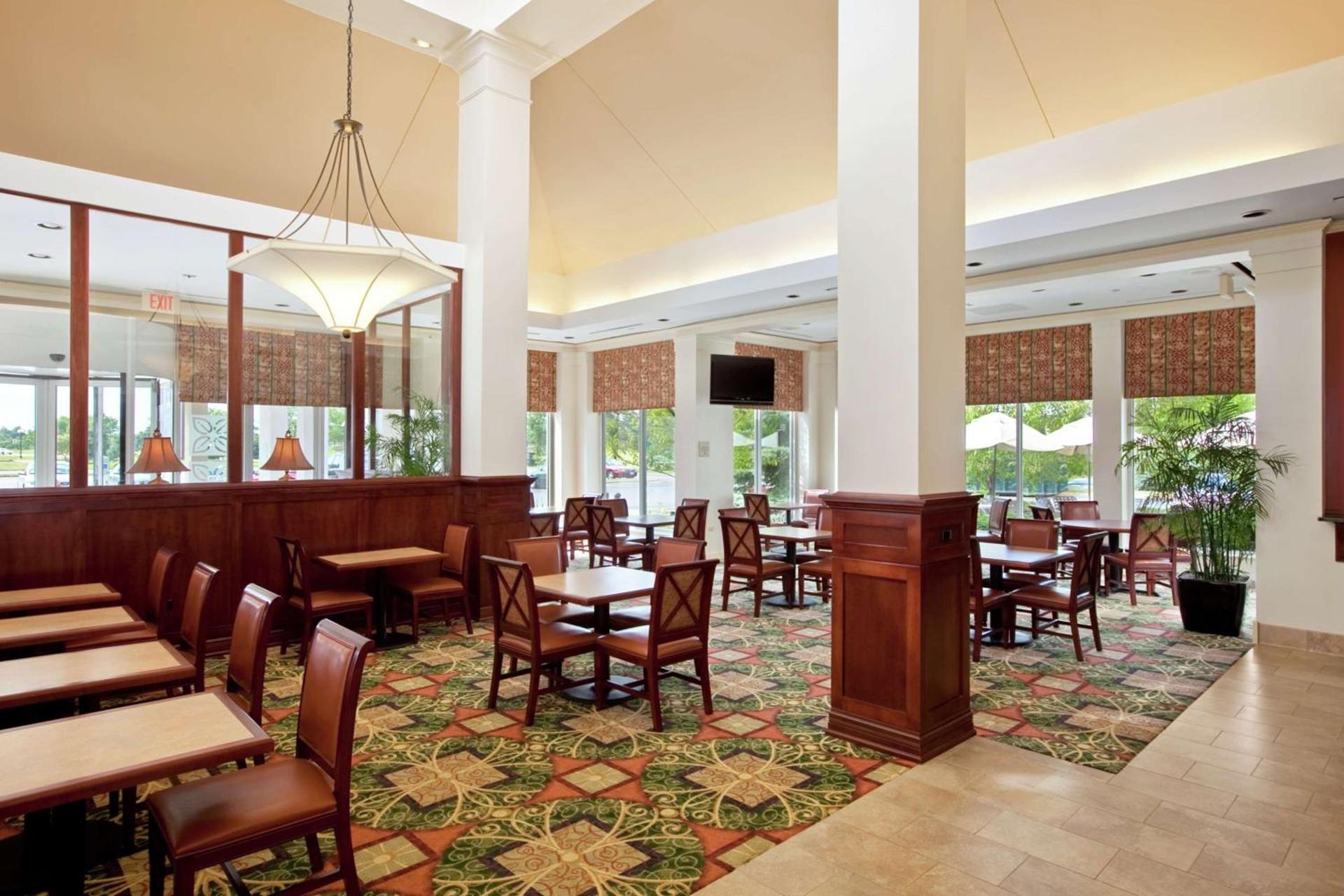 Hilton Garden Inn Oakbrook Terrace photo 18