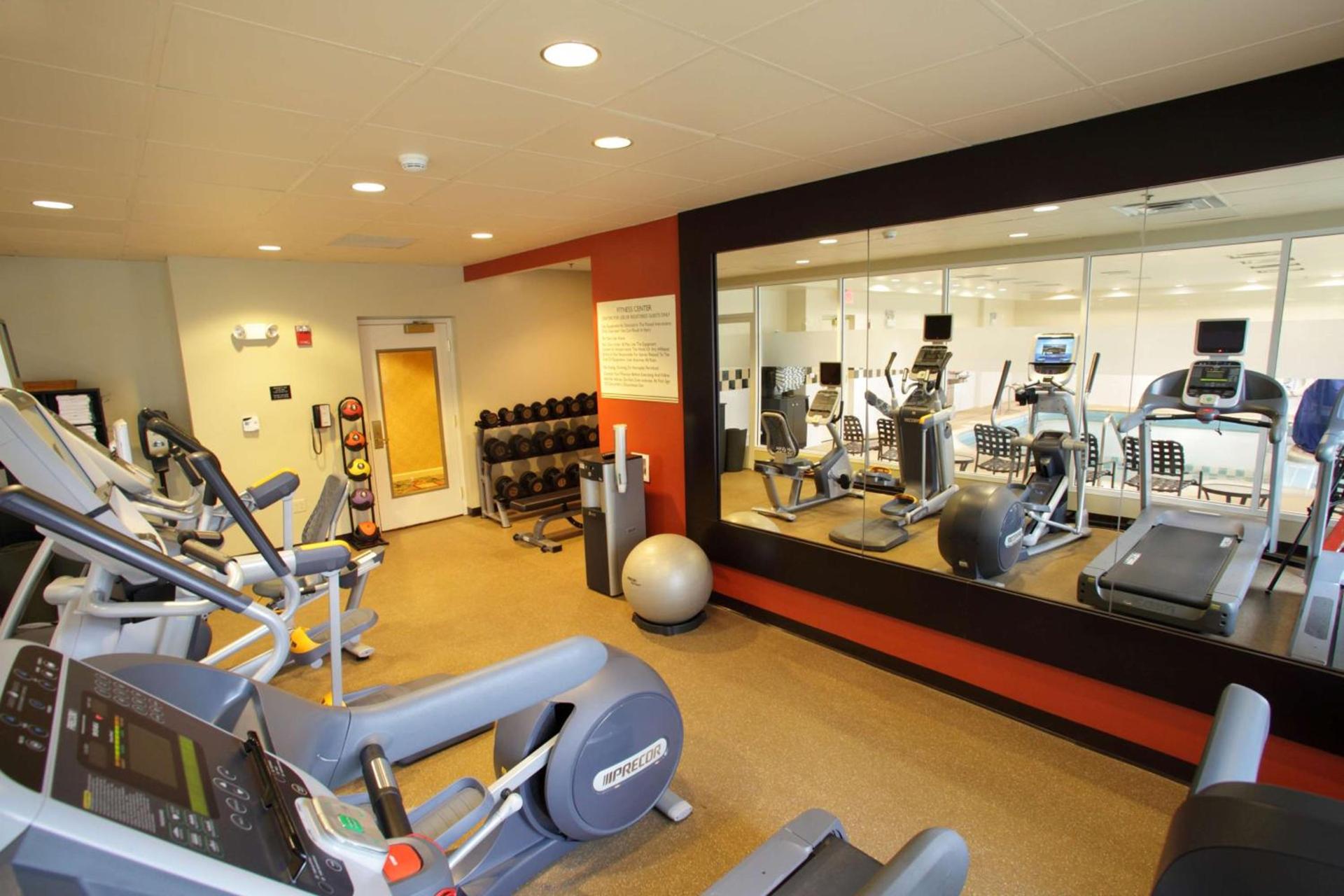 Hilton Garden Inn Oakbrook Terrace photo 3
