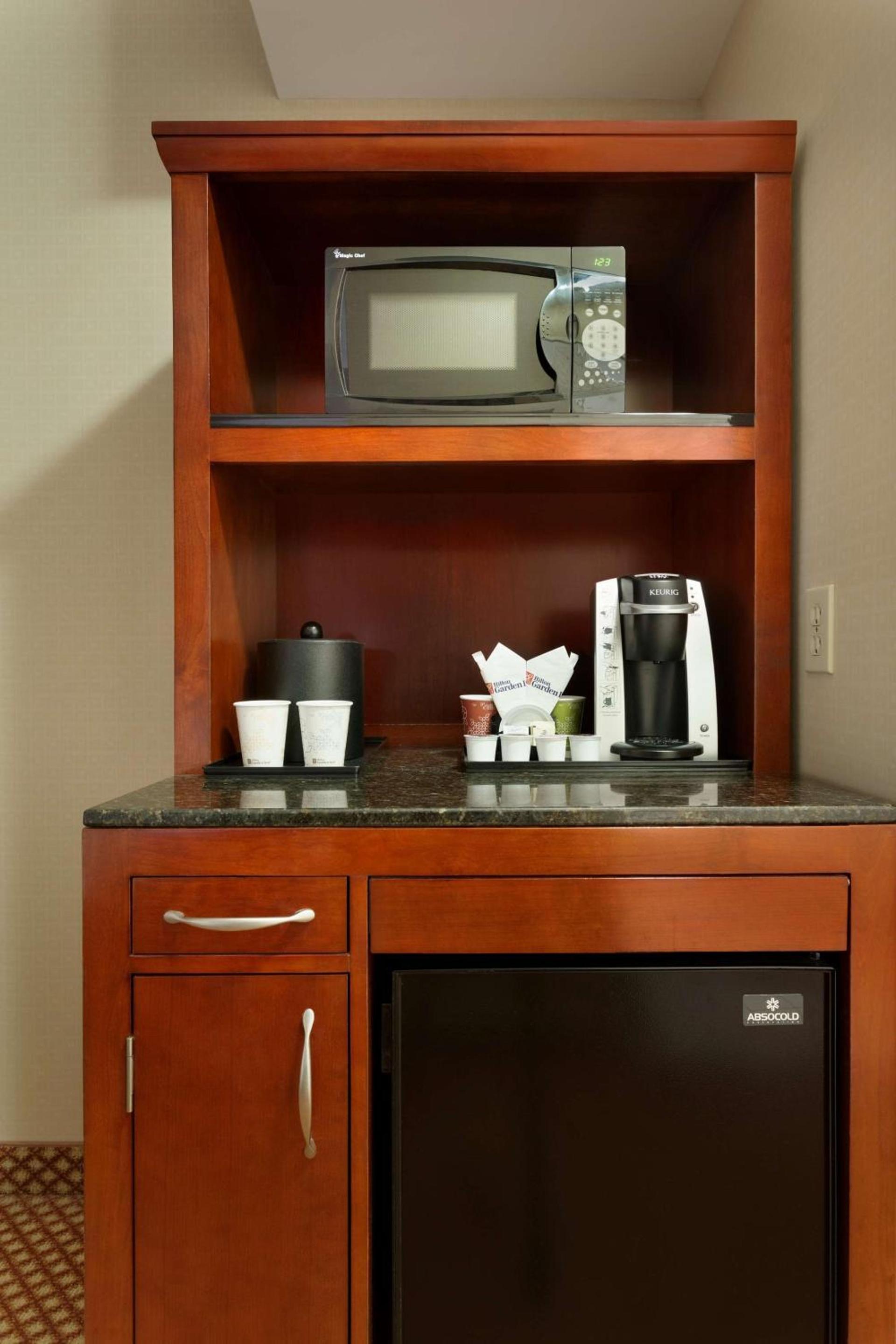 Hilton Garden Inn Oakbrook Terrace photo 13