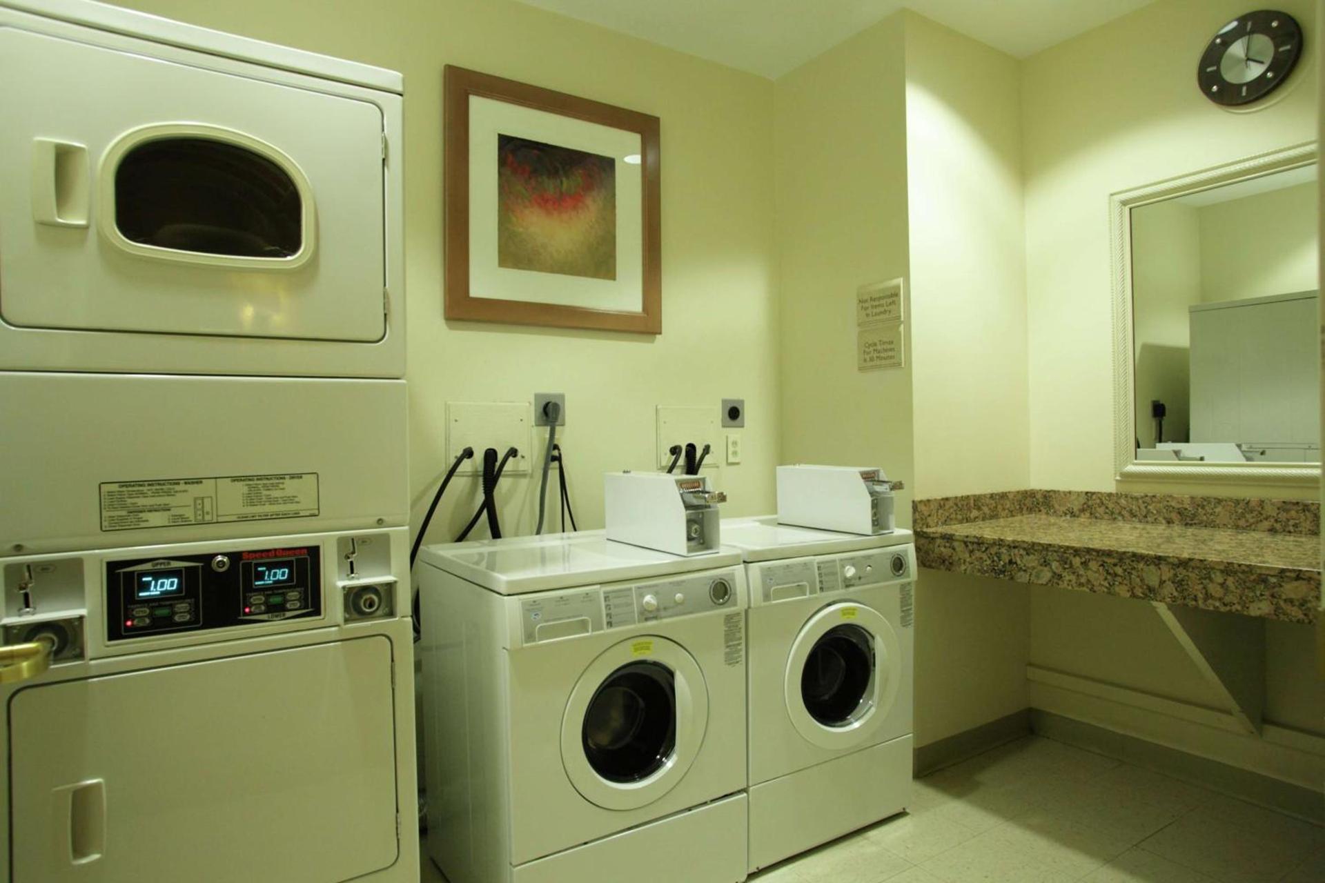 Hilton Garden Inn Oakbrook Terrace photo 16