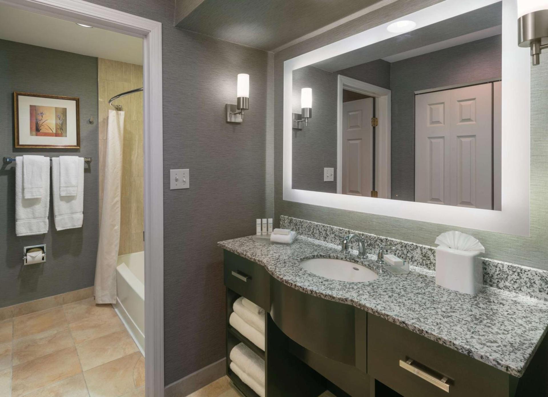Homewood Suites by Hilton Chicago - Schaumburg photo 13