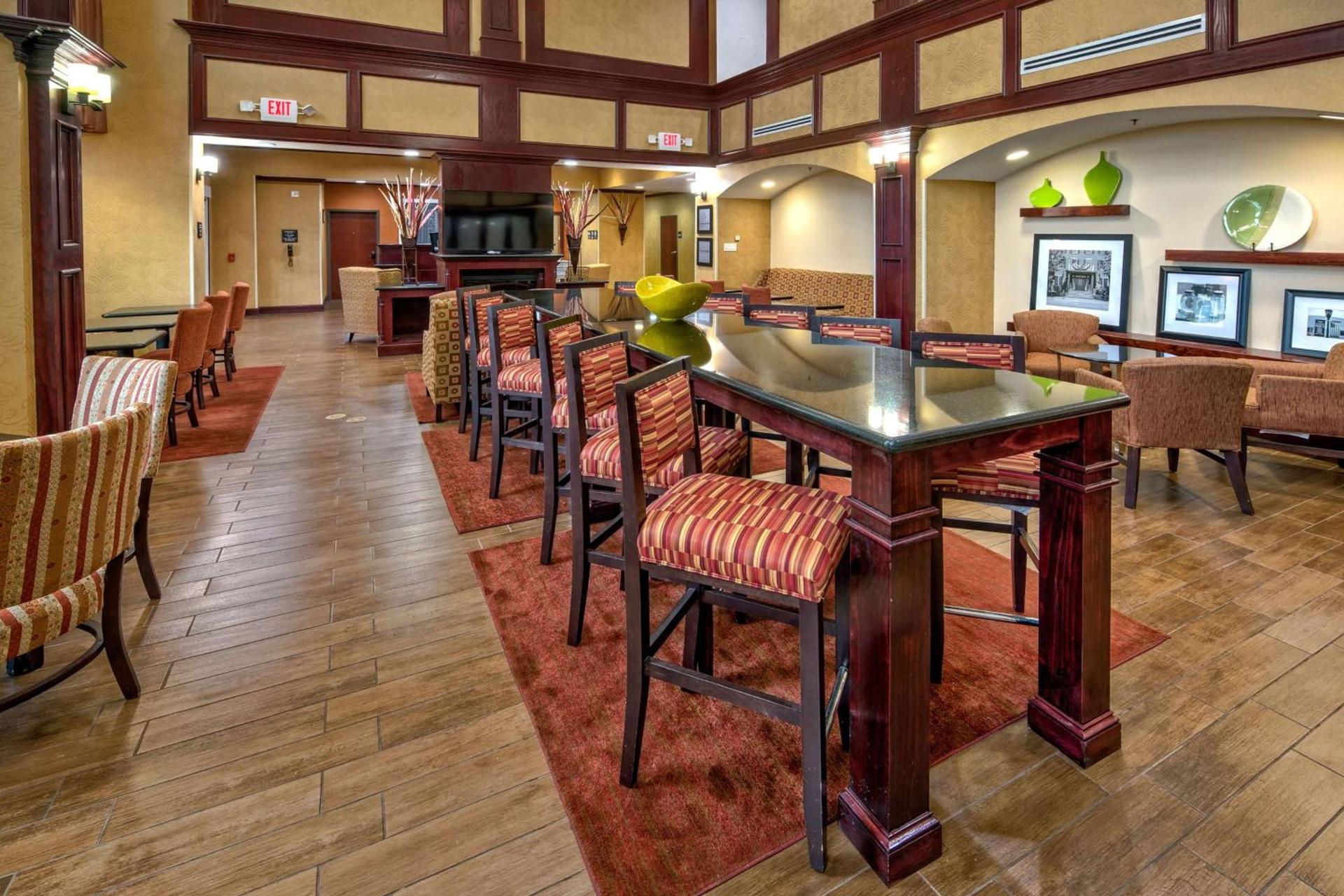 Hampton Inn & Suites Corsicana photo 6