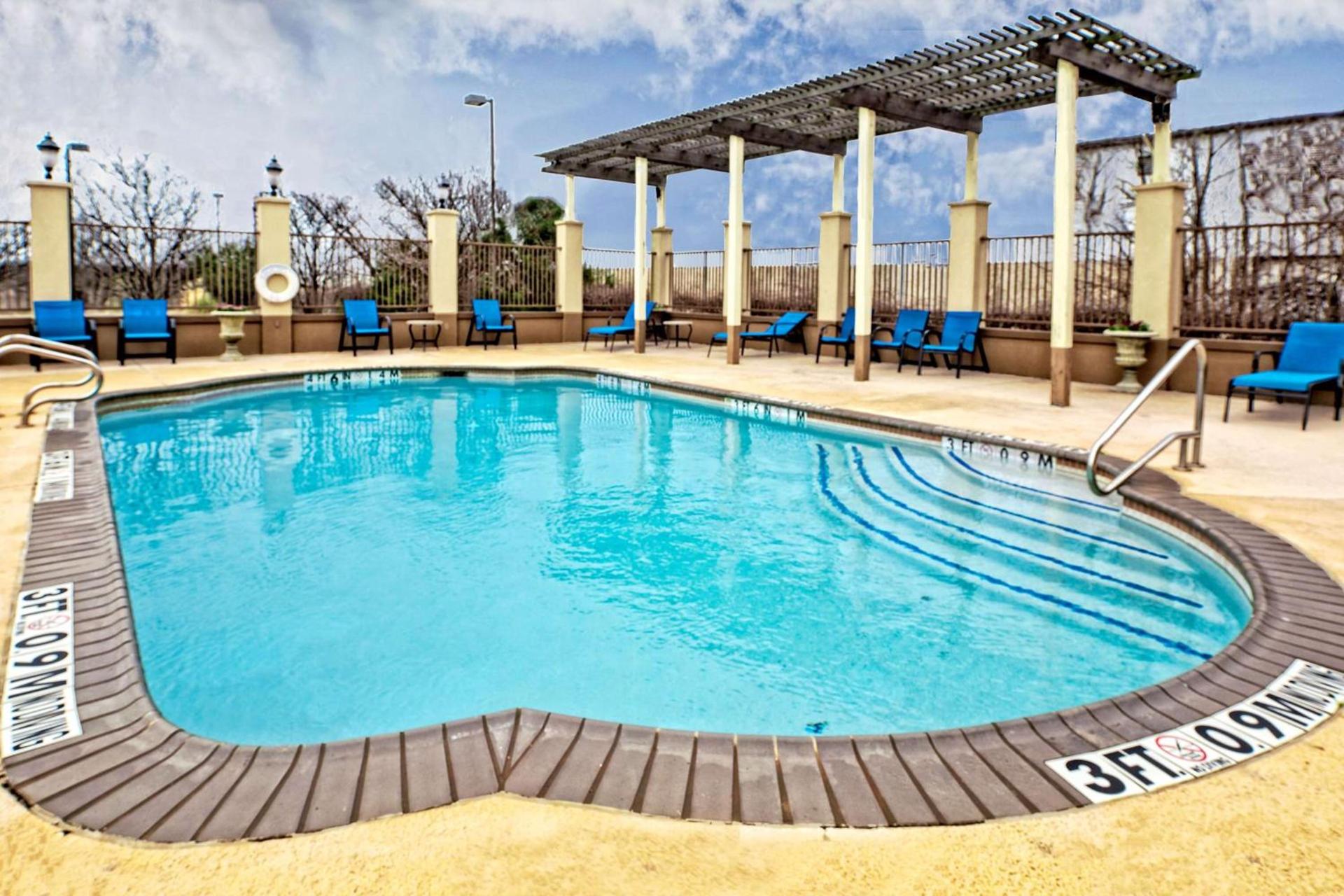 Hampton Inn & Suites Corsicana photo 46