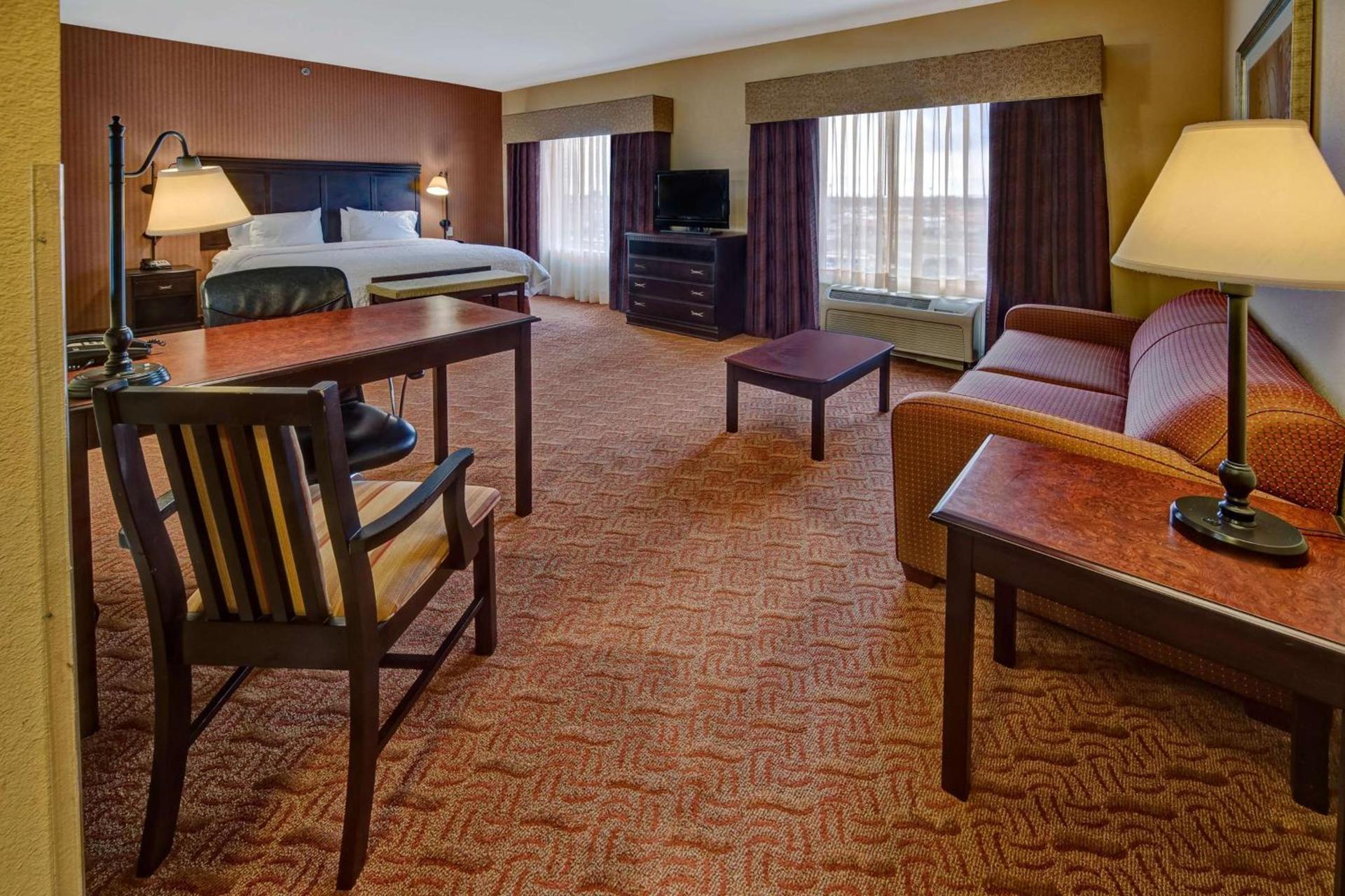 Hampton Inn & Suites Corsicana photo 28