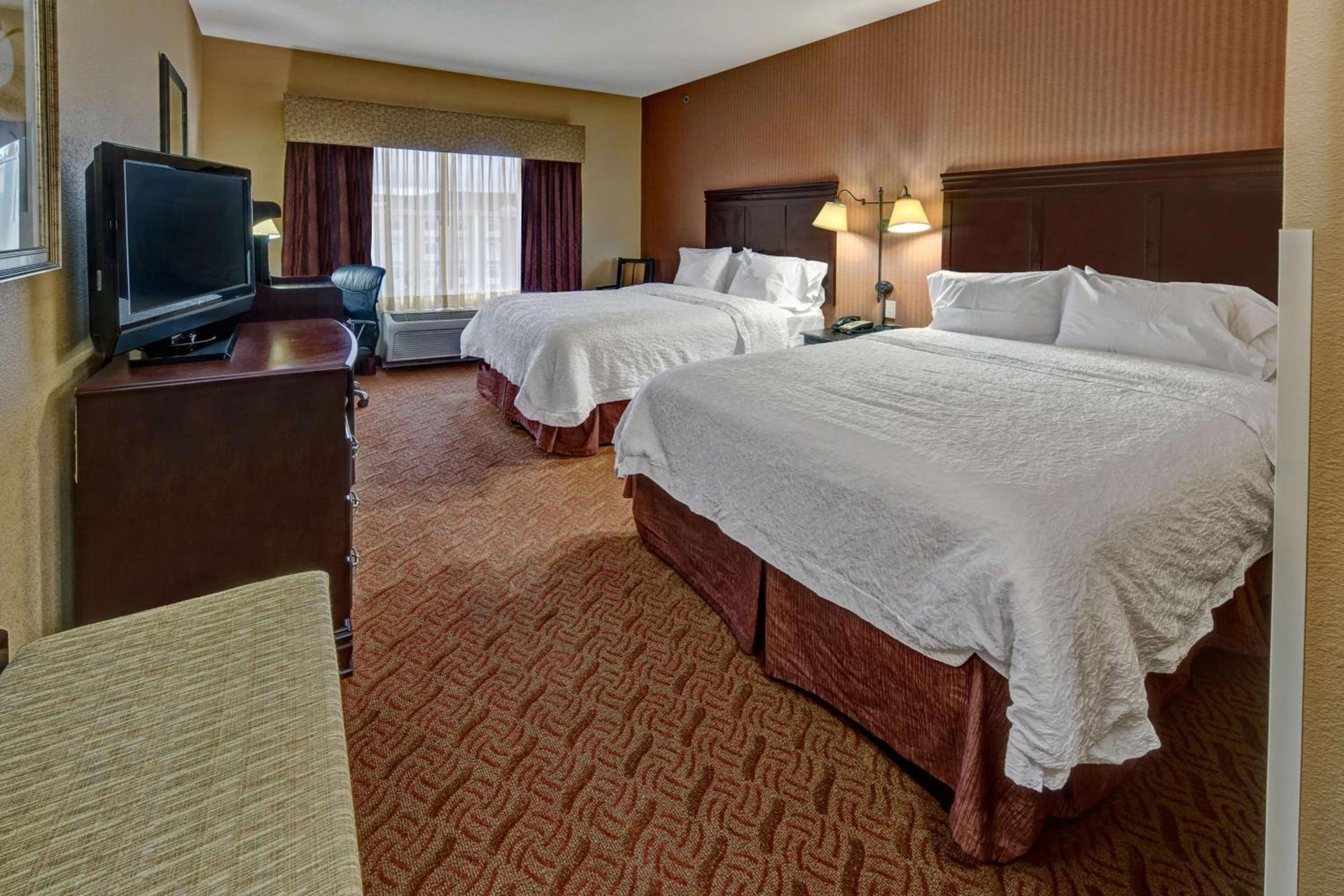 Hampton Inn & Suites Corsicana photo 38