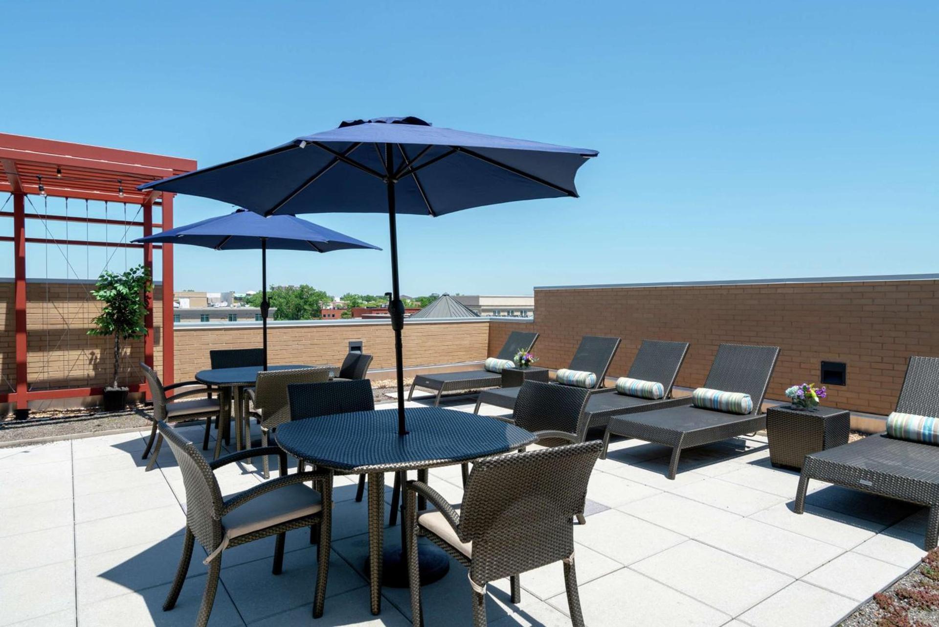 Hilton Garden Inn Alexandria Old Town National Harbor photo 17