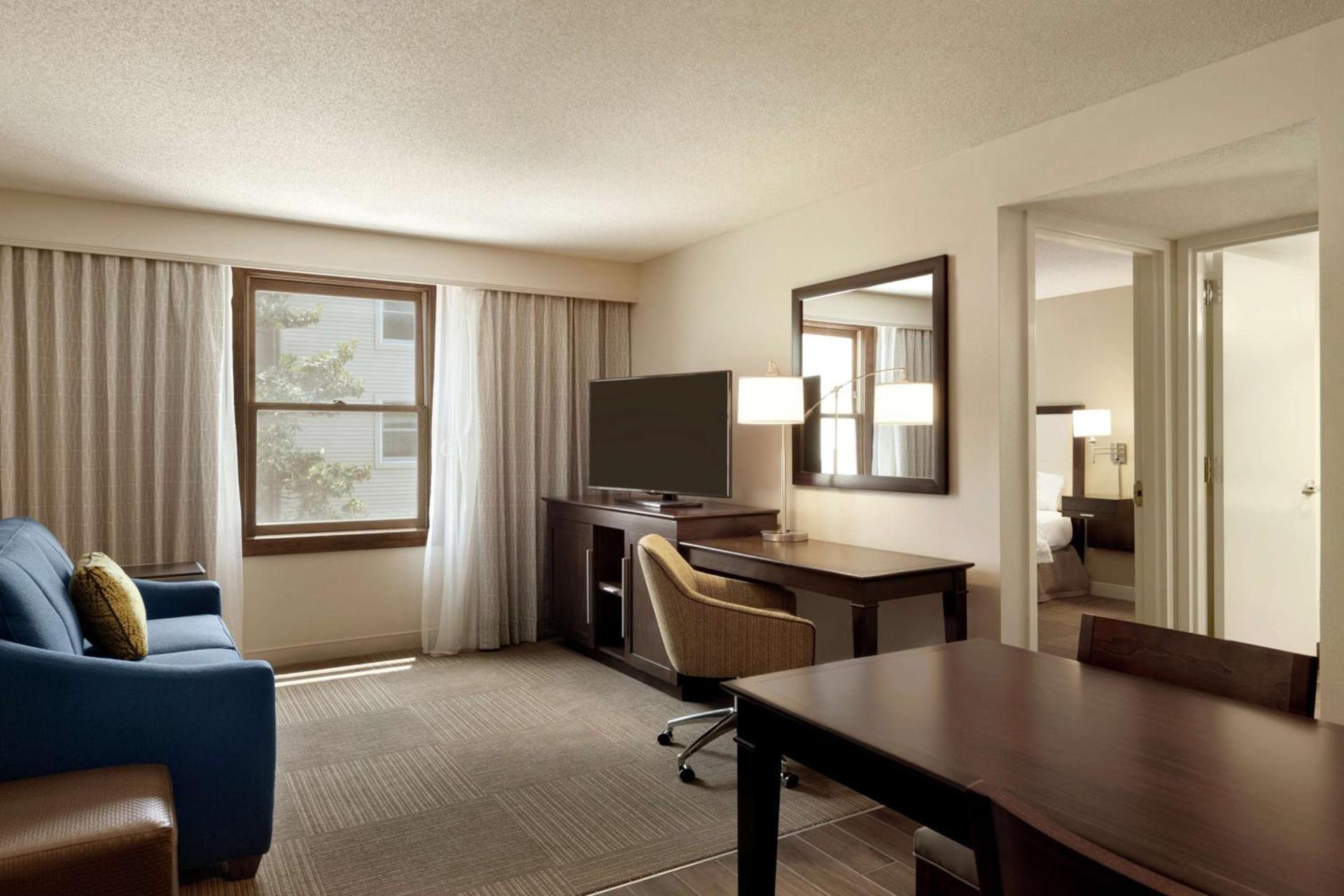 Hampton Inn and Suites Springdale photo 13