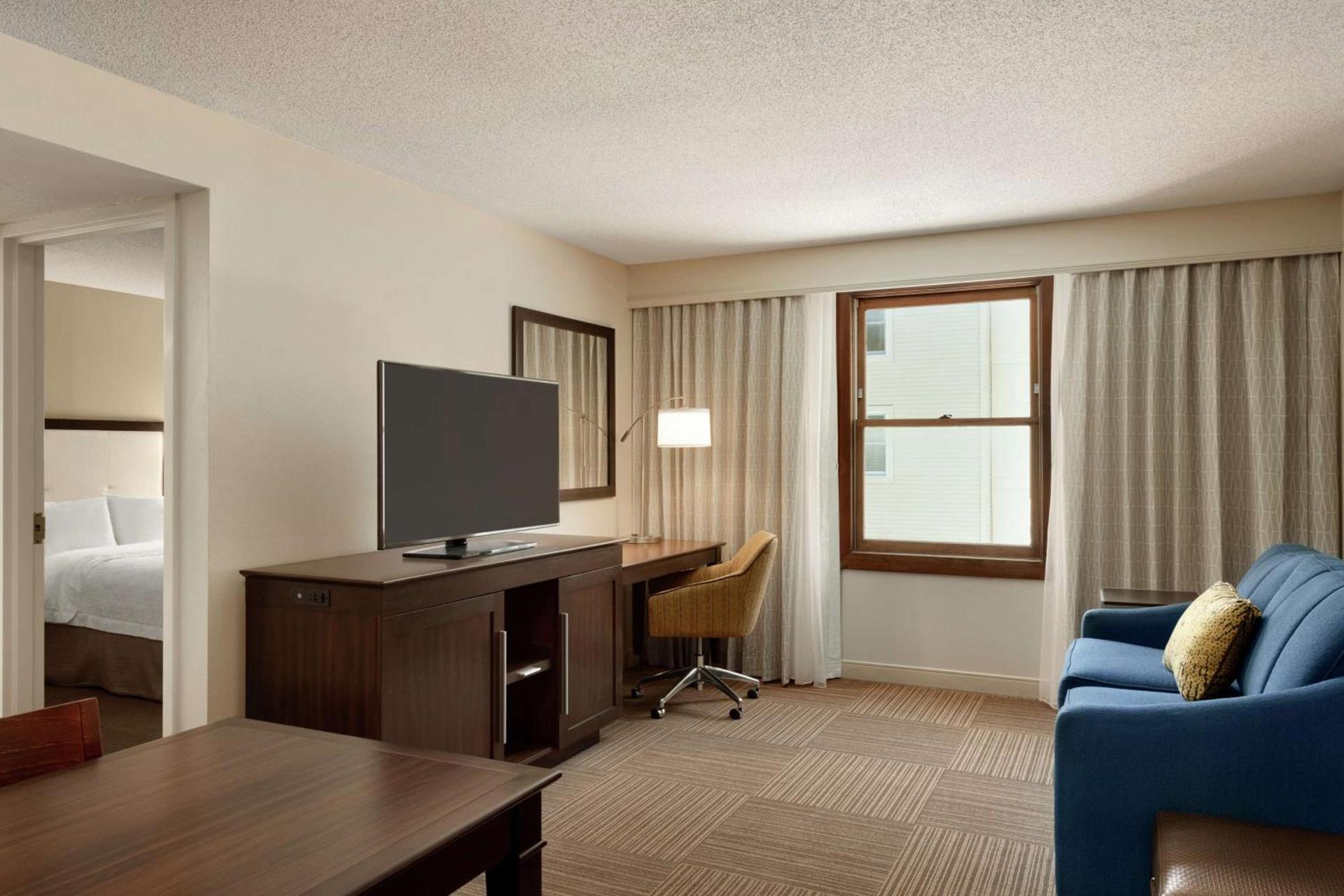 Hampton Inn and Suites Springdale photo 19