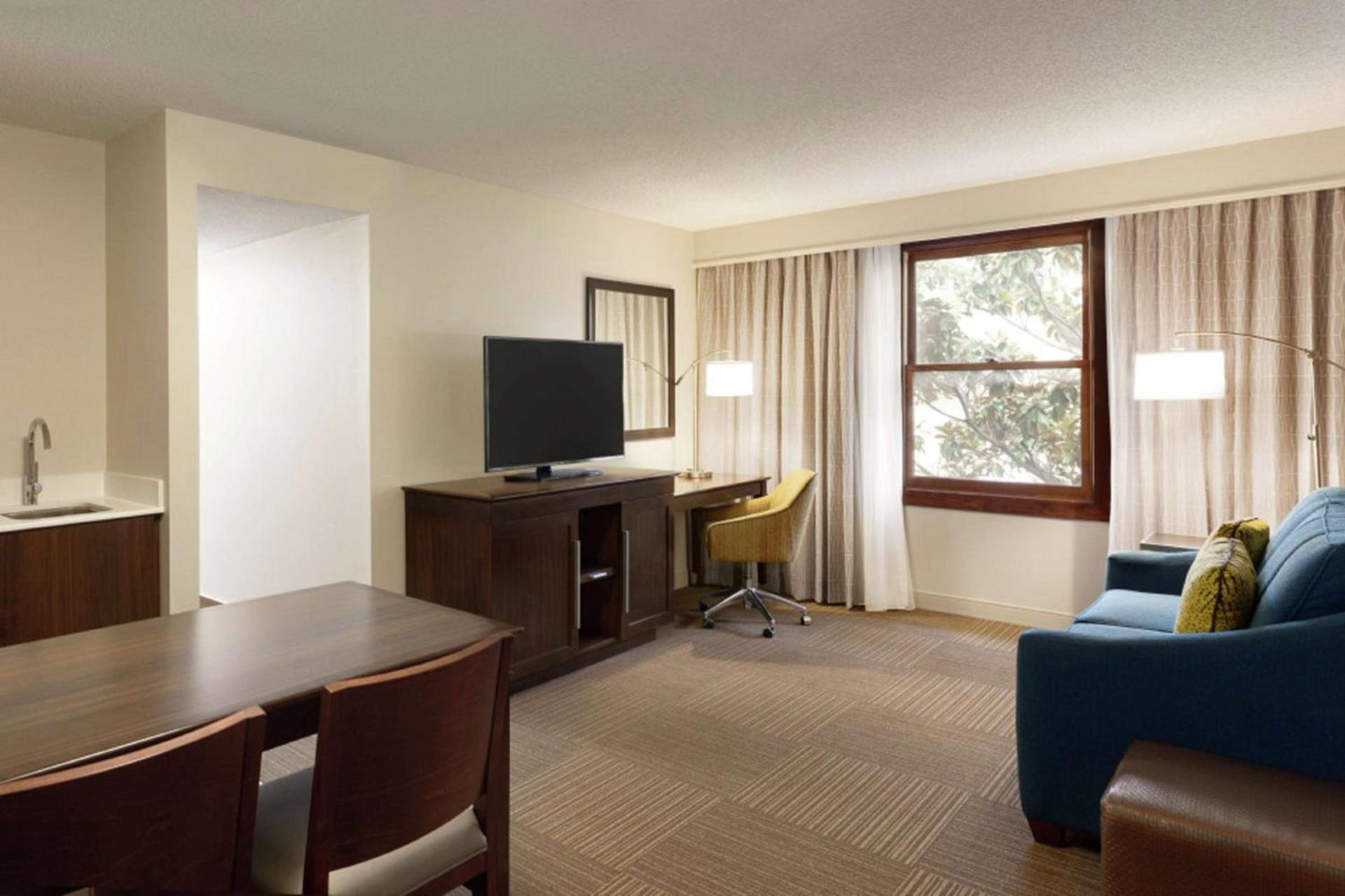 Hampton Inn and Suites Springdale photo 29