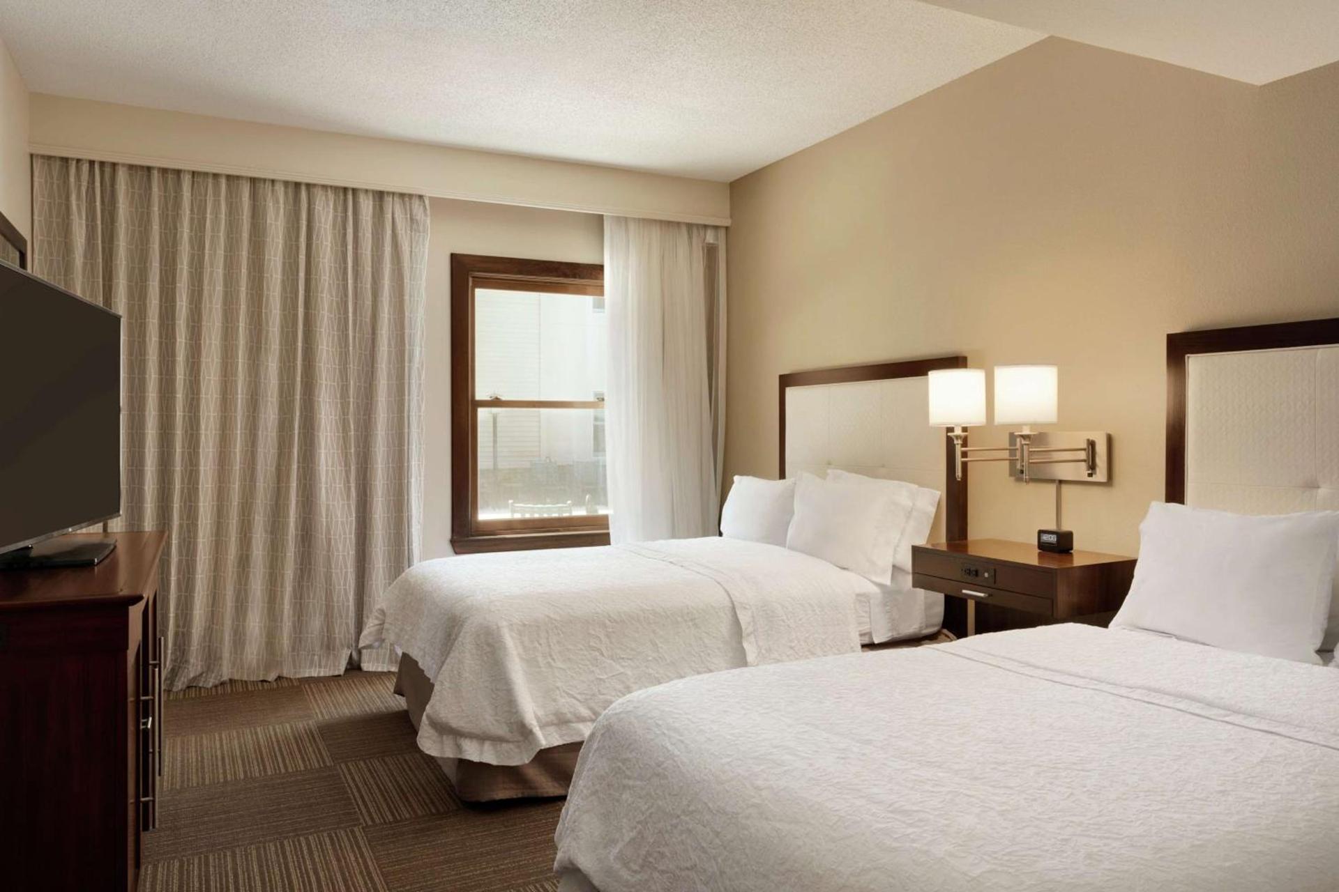 Hampton Inn and Suites Springdale photo 42