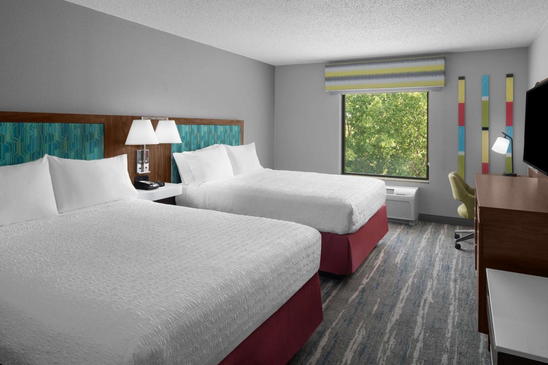 Hampton Inn & Suites Grand Rapids-Airport 28th St photo 17