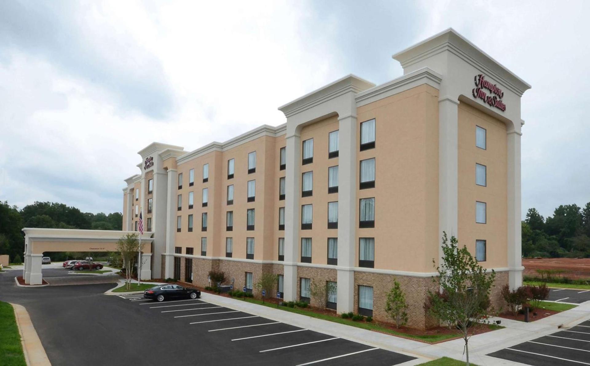 Hampton Inn and Suites Lynchburg photo 6