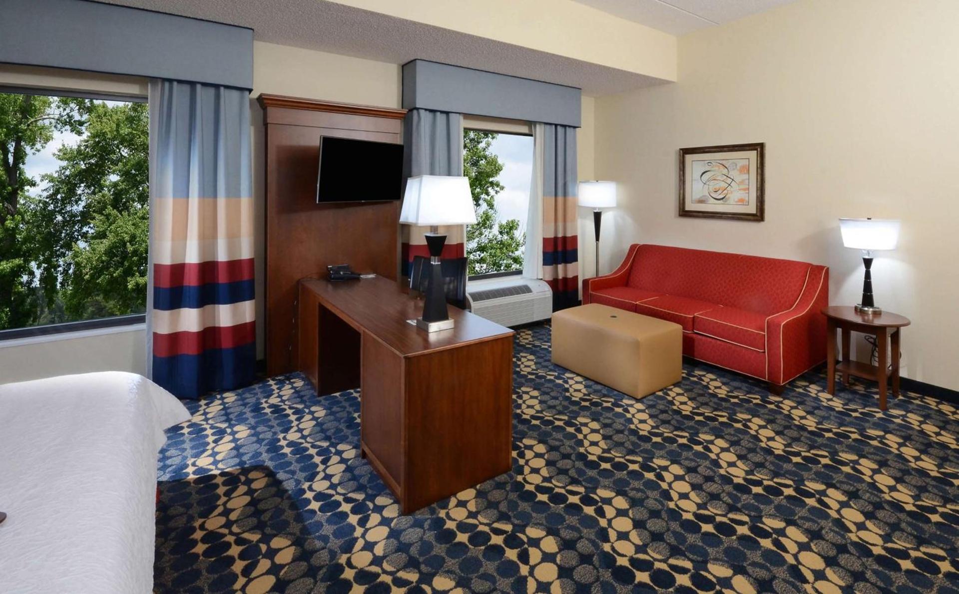 Hampton Inn and Suites Lynchburg photo 4