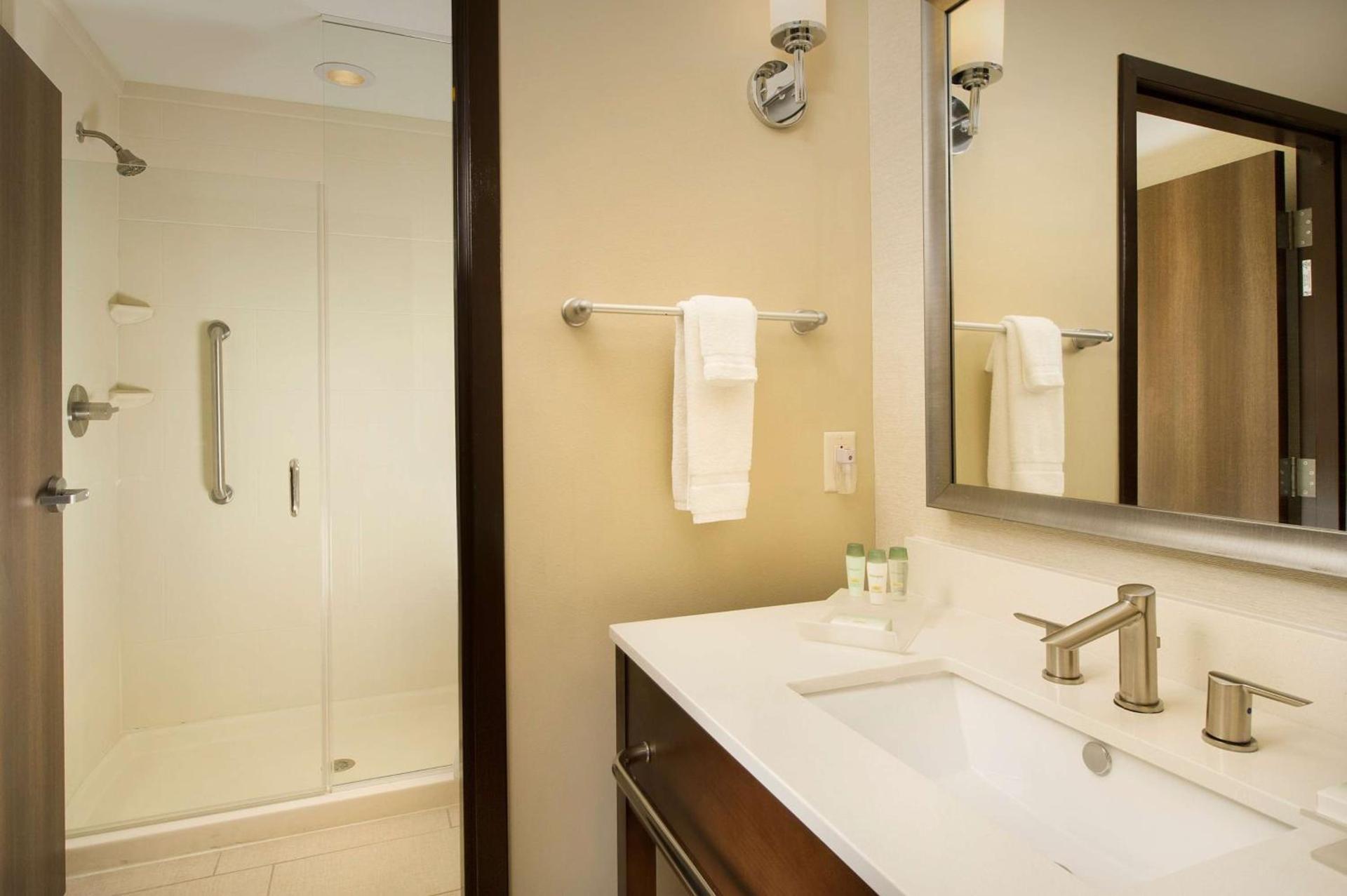 Homewood Suites by Hilton Midland photo 15