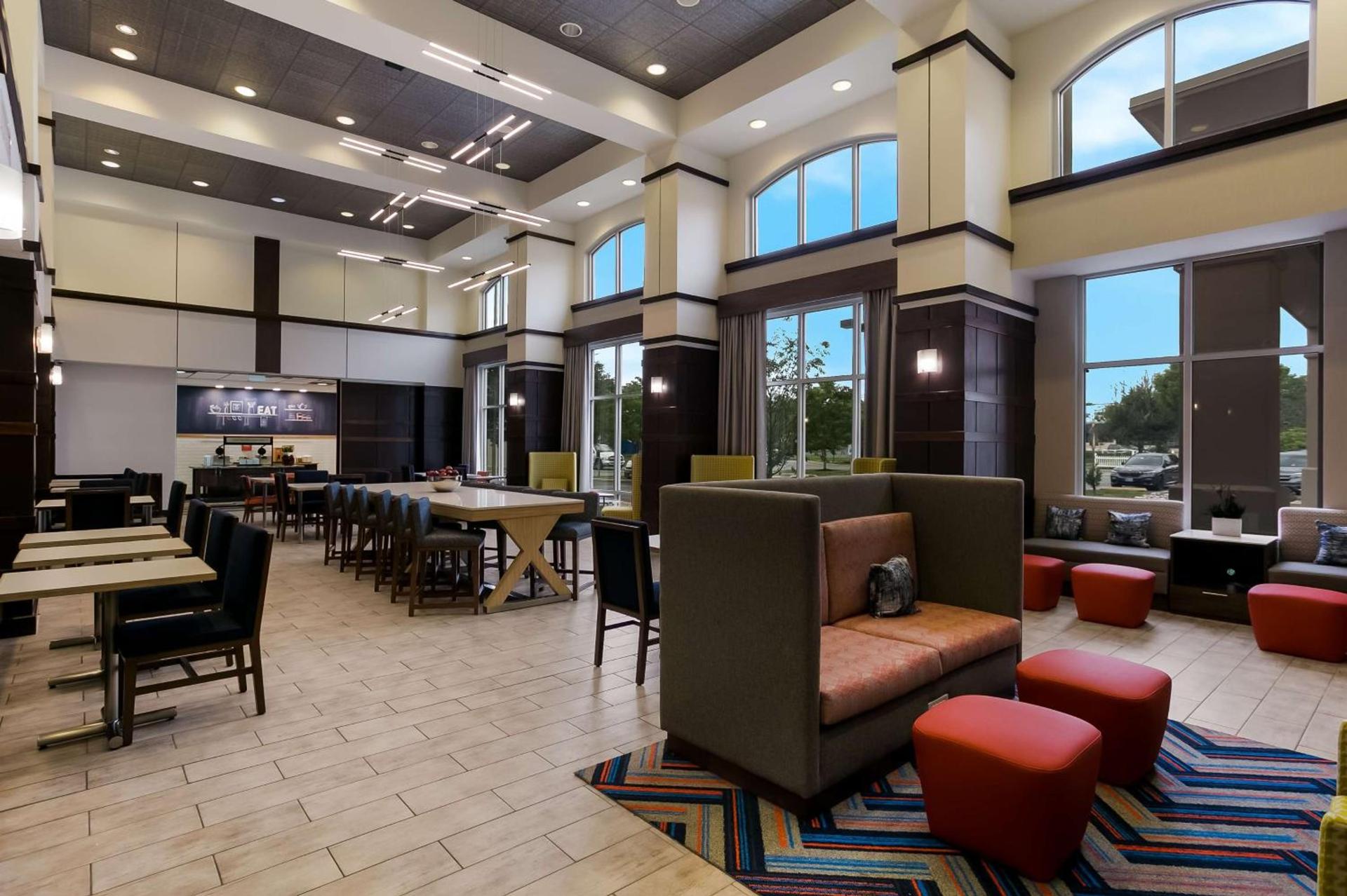 Hampton Inn & Suites Wilmington Christiana photo 11