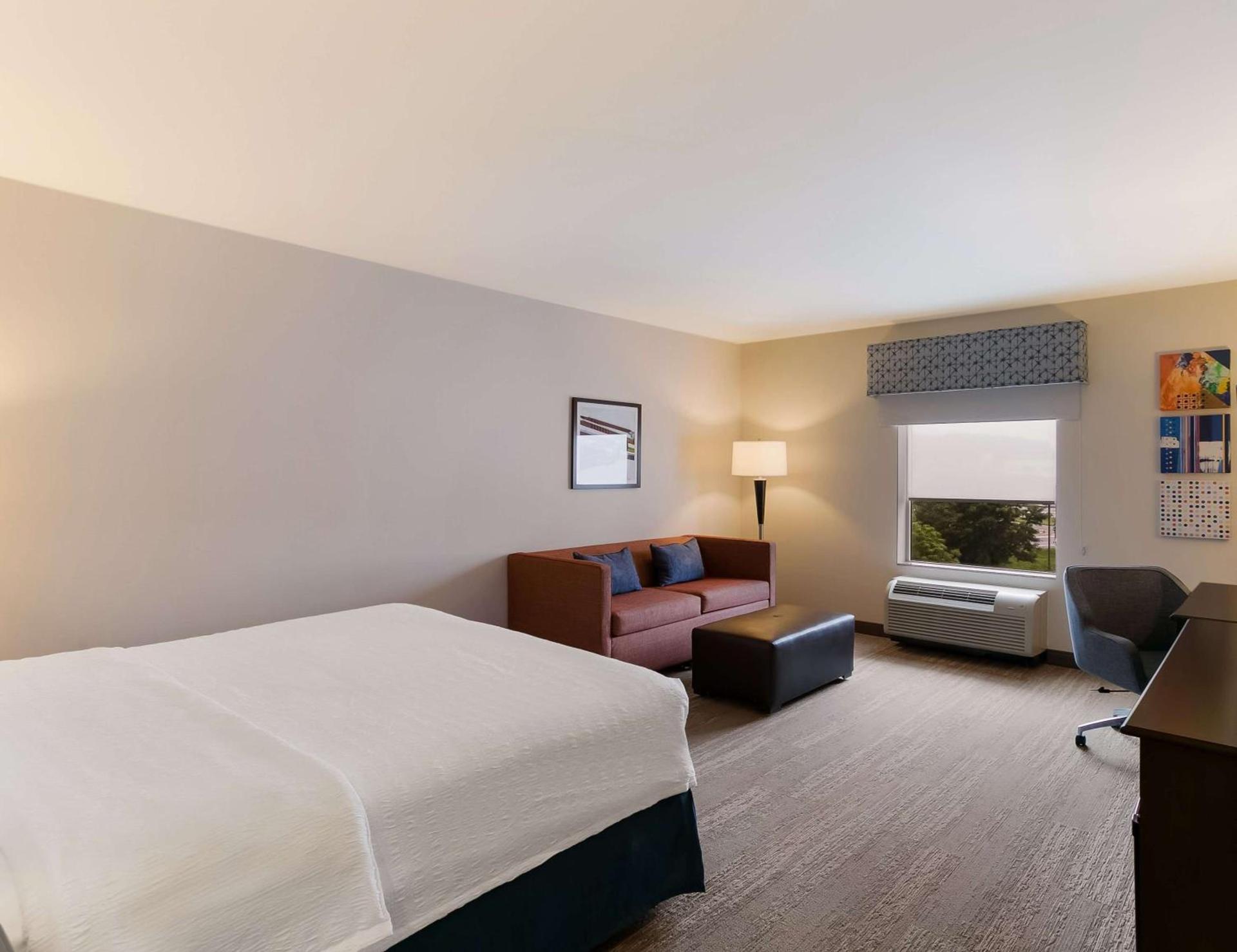 Hampton Inn & Suites Wilmington Christiana photo 19