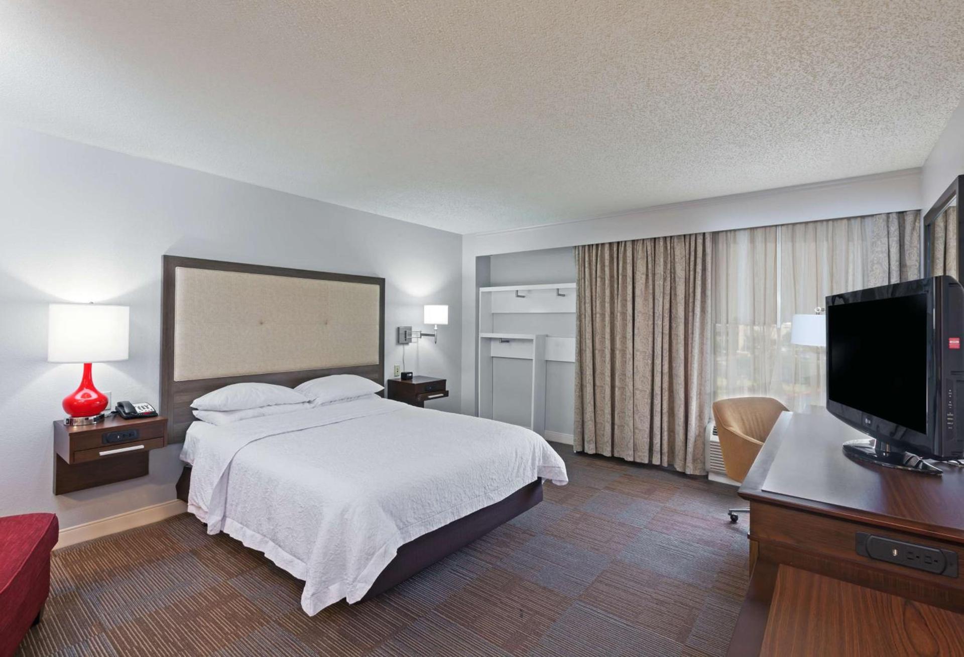 Hampton Inn Oklahoma City-Northwest photo 14