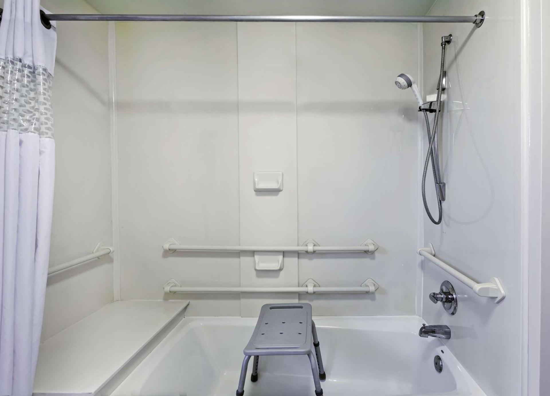 Hampton Inn Oklahoma City-Northwest photo 20
