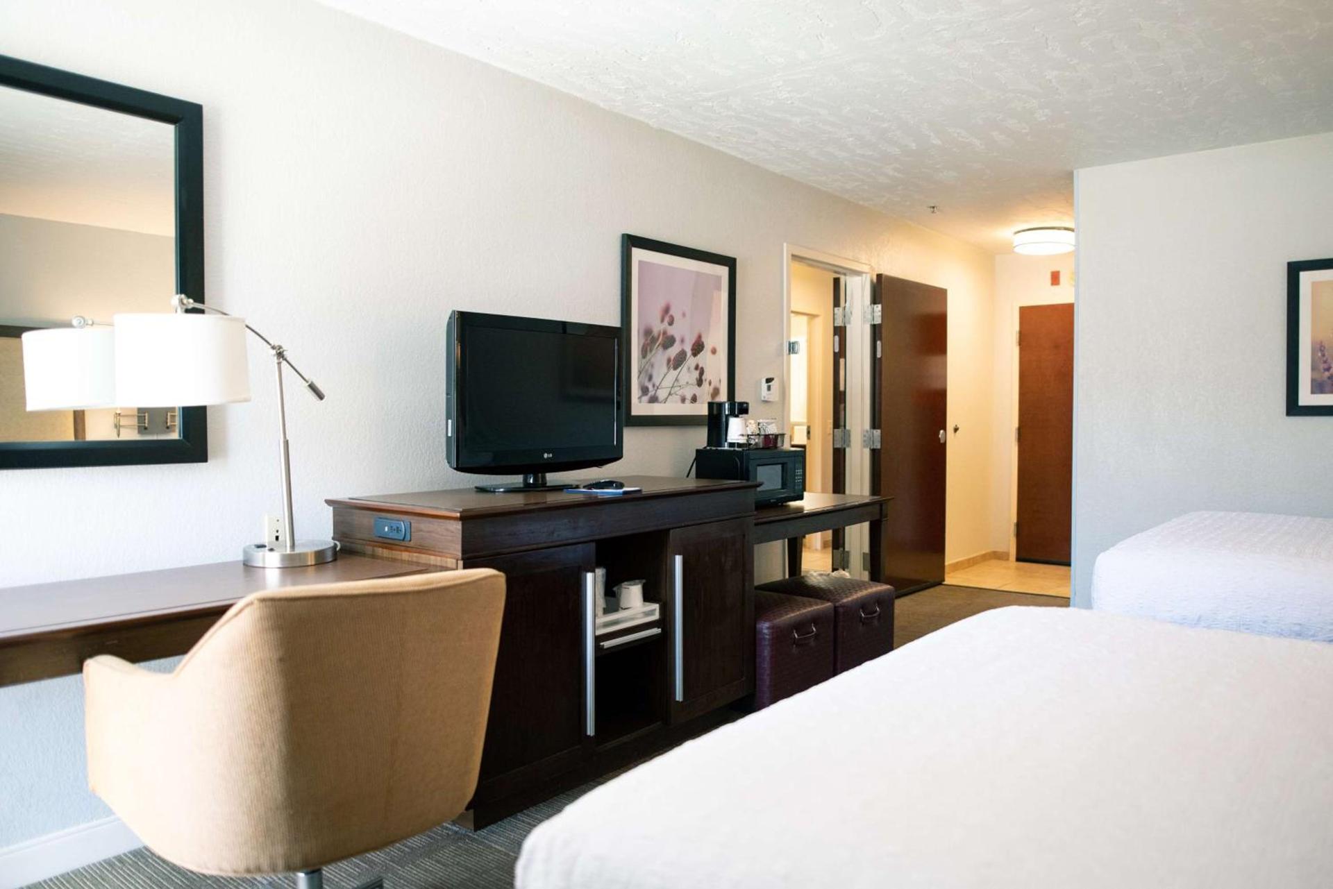 Hampton Inn Oklahoma City-Northwest photo 21