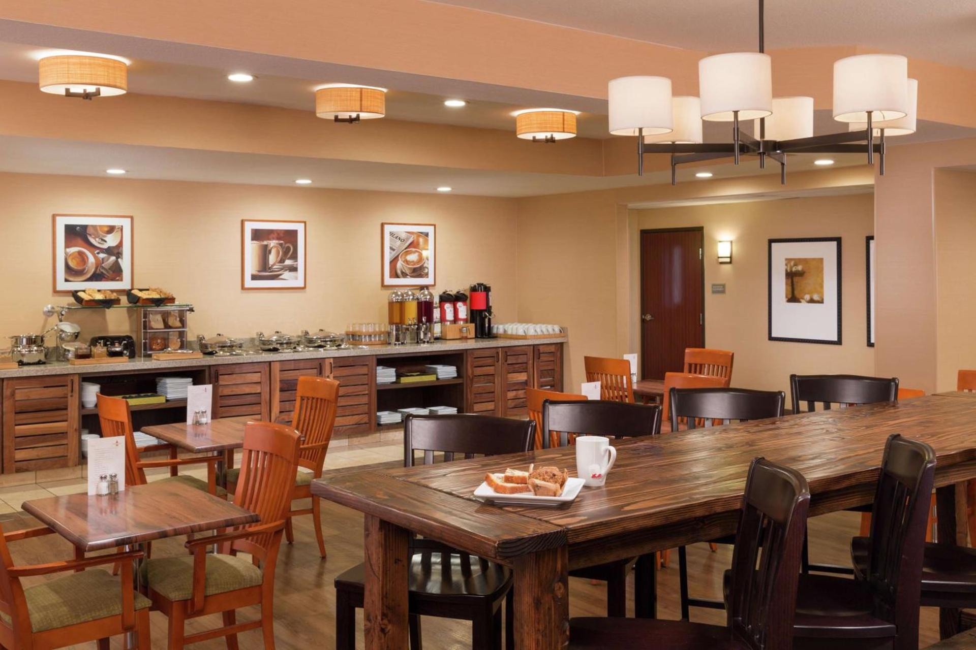 DoubleTree by Hilton Portland Tigard photo 28