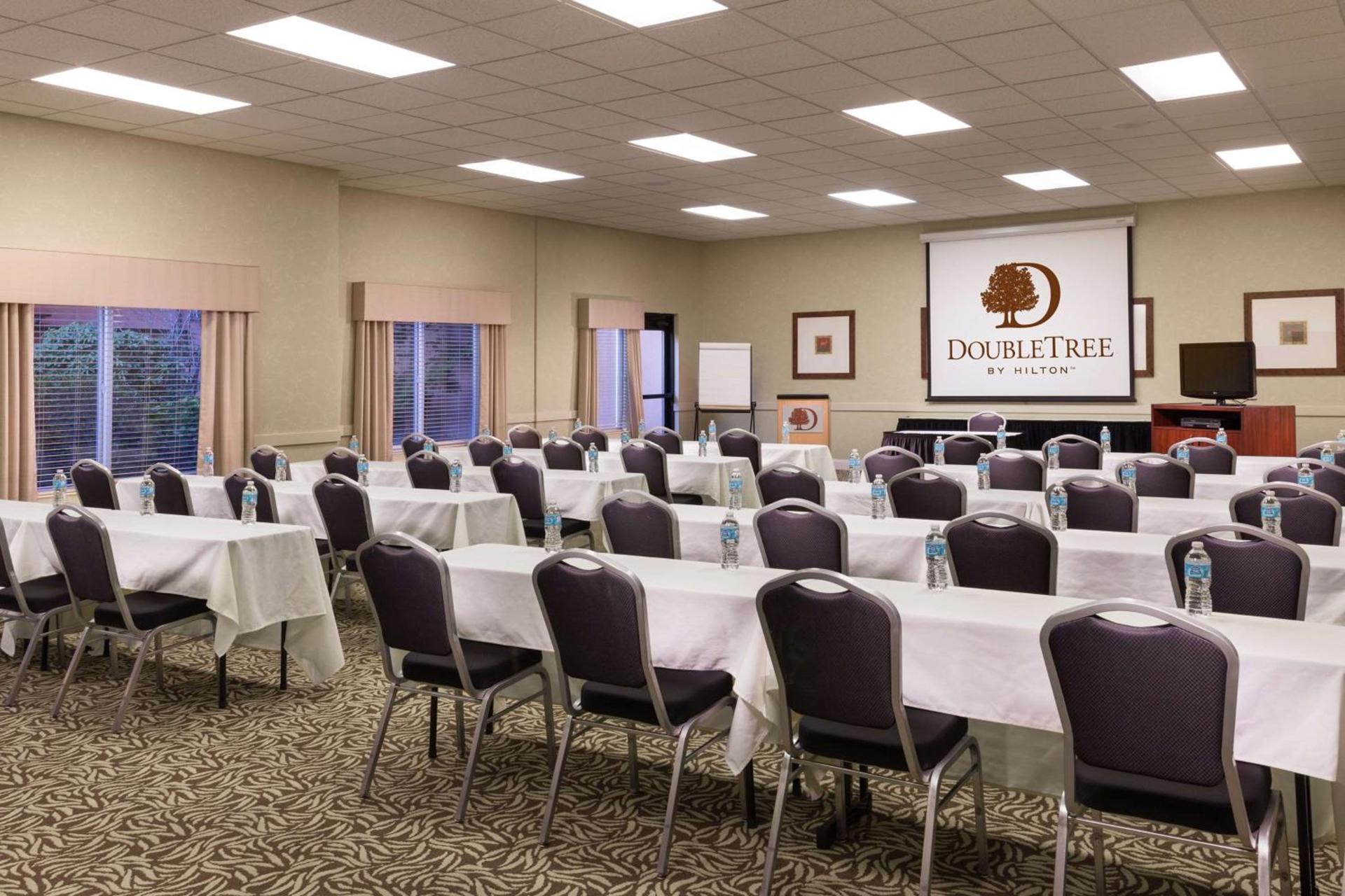 DoubleTree by Hilton Portland Tigard photo 23