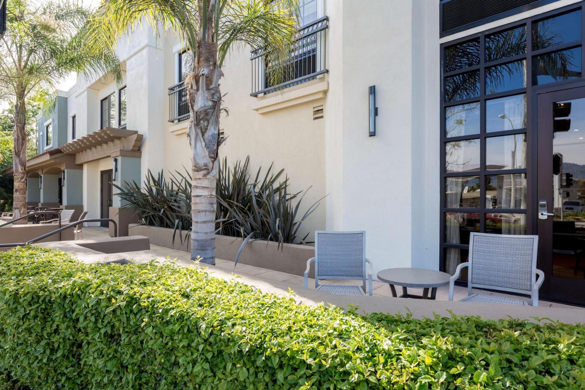 Hampton Inn Santa Barbara/Goleta photo 2