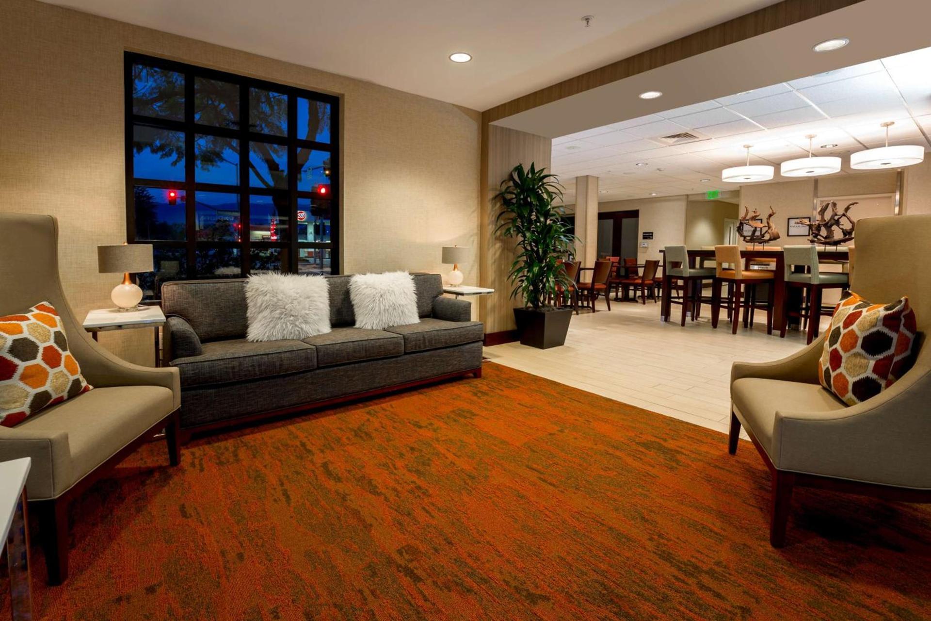 Hampton Inn Santa Barbara/Goleta photo 4