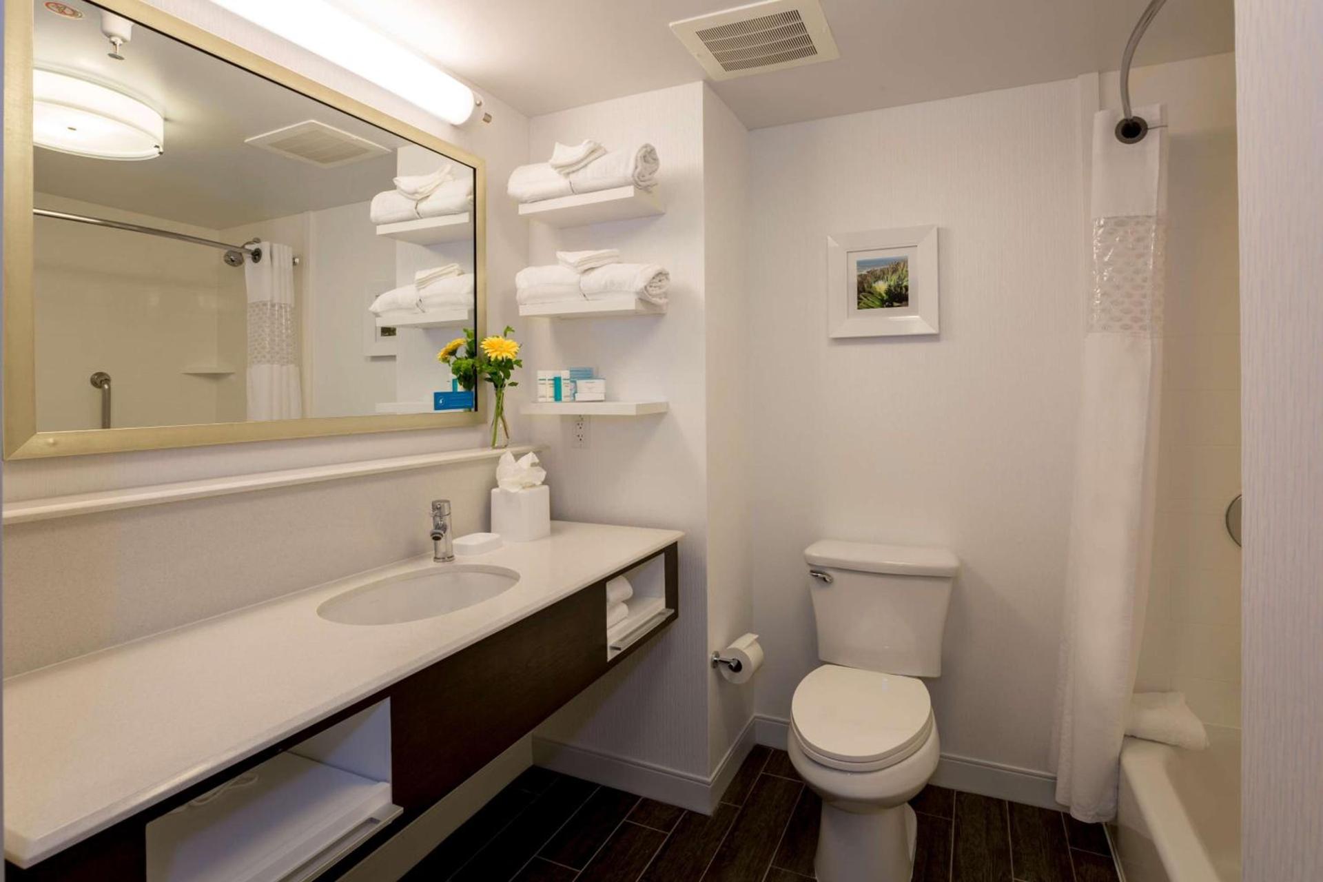 Hampton Inn Santa Barbara/Goleta photo 20