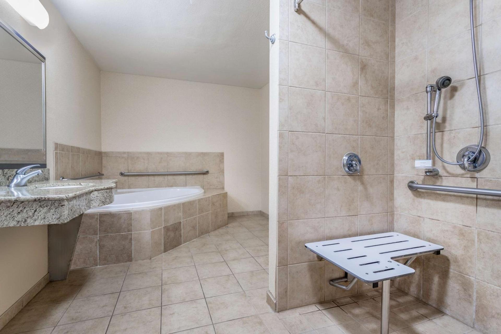 Hampton Inn & Suites Sacramento-Elk Grove Laguna I-5 photo 19