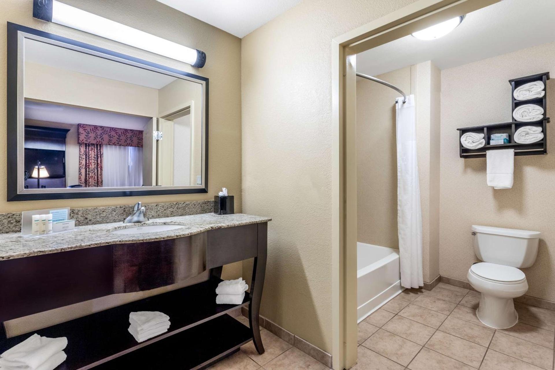 Hampton Inn & Suites Sacramento-Elk Grove Laguna I-5 photo 29