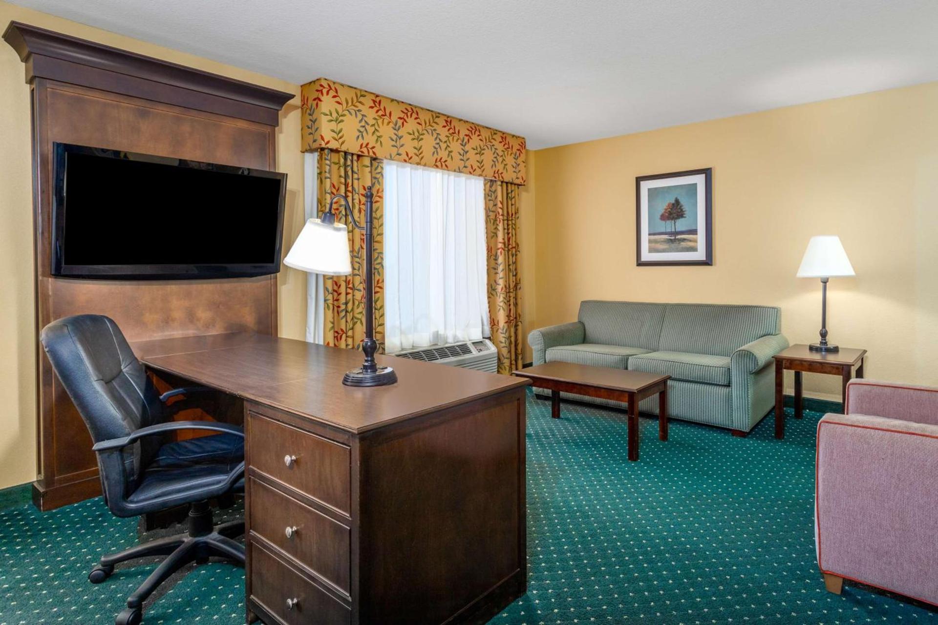 Hampton Inn & Suites Sacramento-Elk Grove Laguna I-5 photo 30