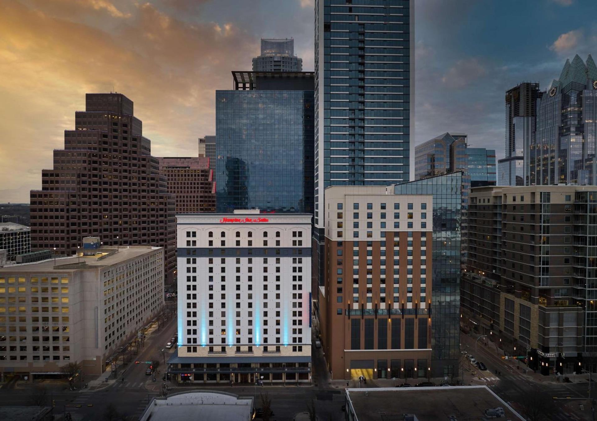 Hampton Inn & Suites Austin - Downtown photo 3